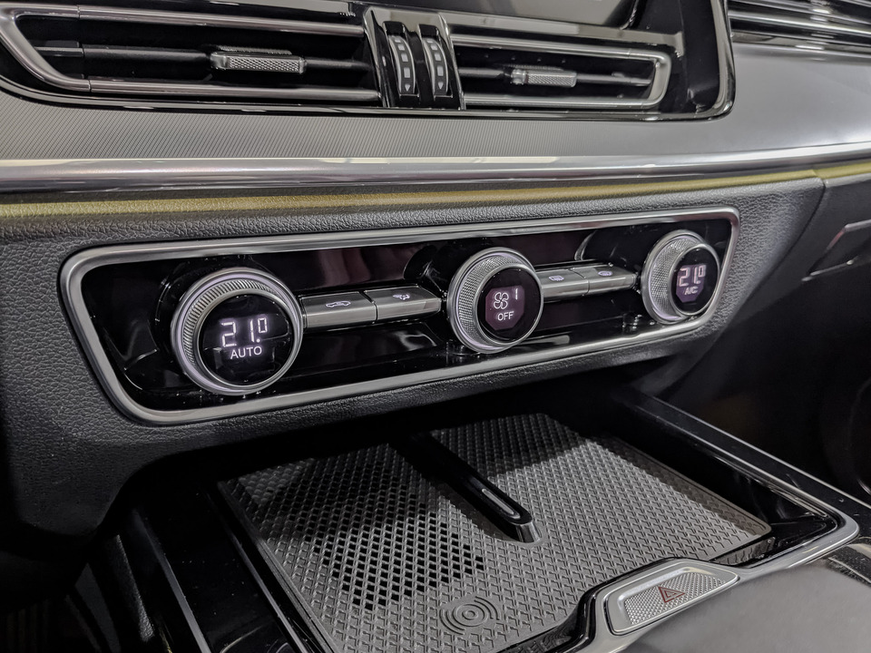 Фото Hongqi HS5 с пробегом 27323 км