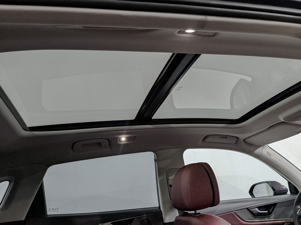 Фото Hongqi HS5 с пробегом 27323 км