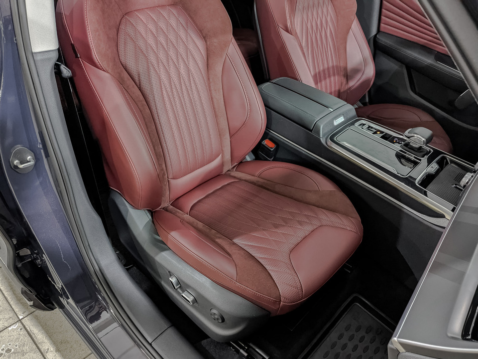 Фото Hongqi HS5 с пробегом 27323 км