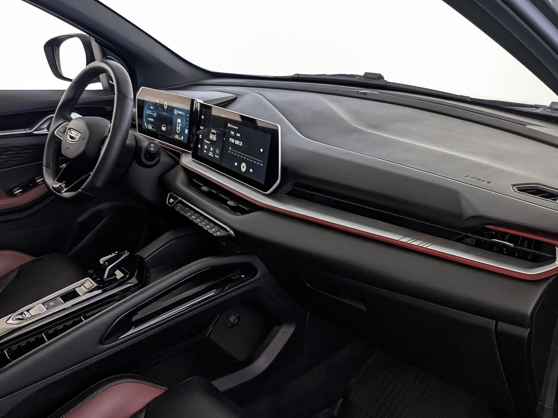 GEELY Coolray 1.50 (147 л.с), автомат, 2023, пробег 85 213 км