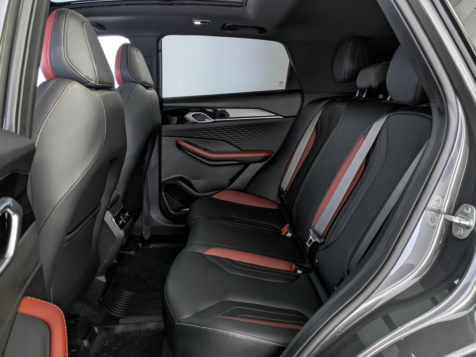 GEELY Coolray 1.50 (147 л.с), автомат, 2023, пробег 85 213 км
