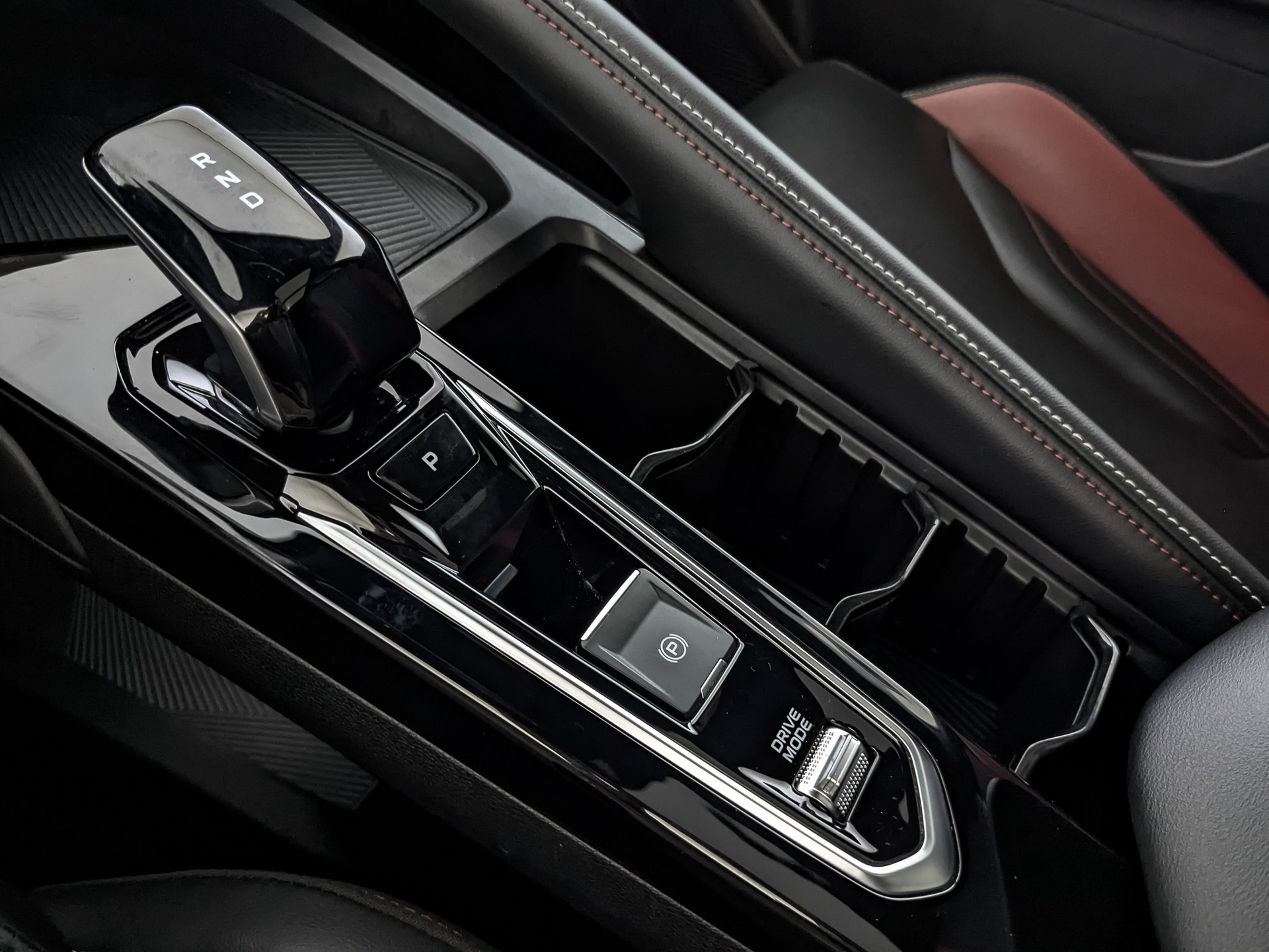 GEELY Coolray 1.50 (147 л.с), автомат, 2023, пробег 85 213 км