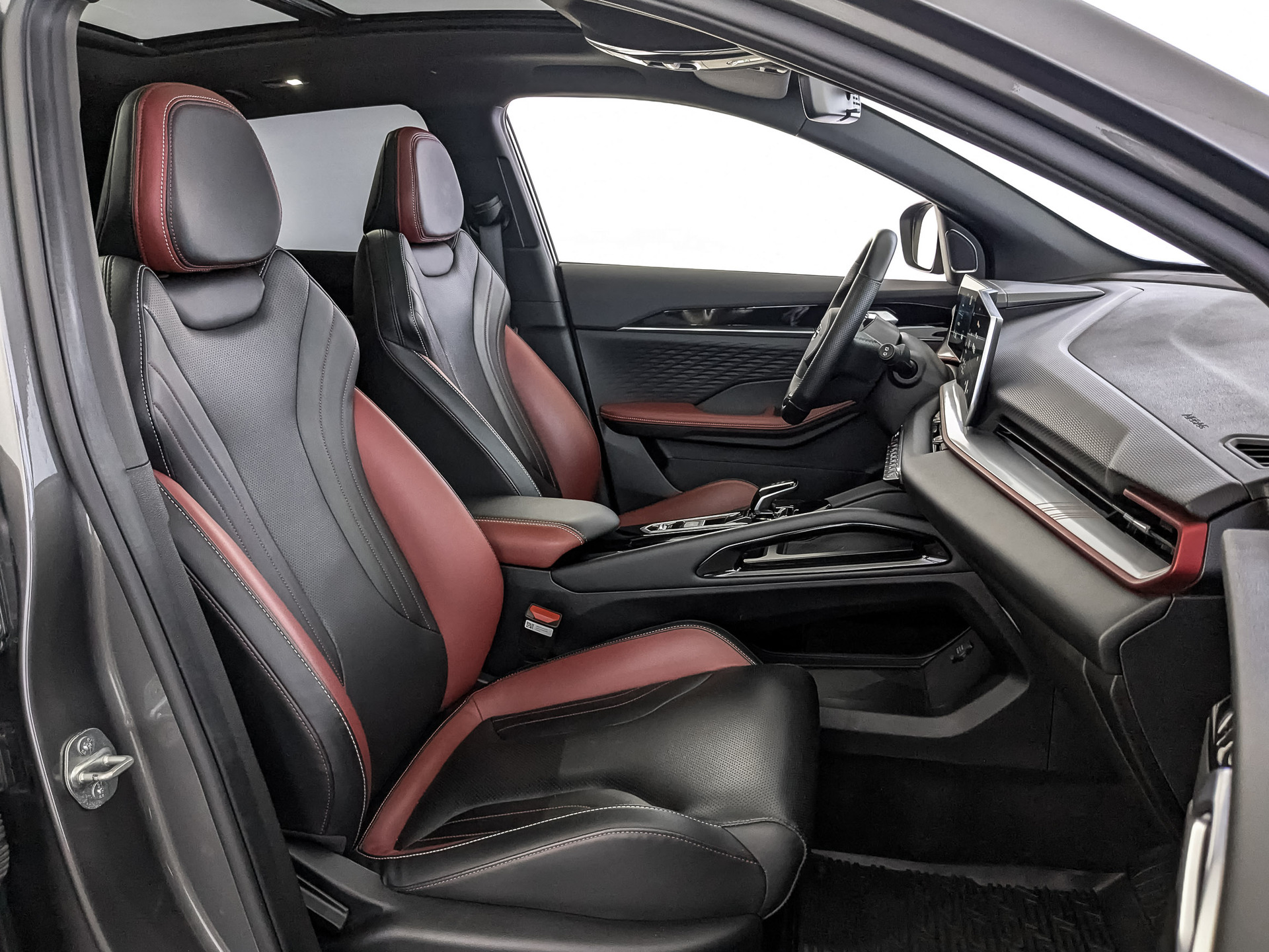 GEELY Coolray 1.50 (147 л.с), автомат, 2023, пробег 85 213 км