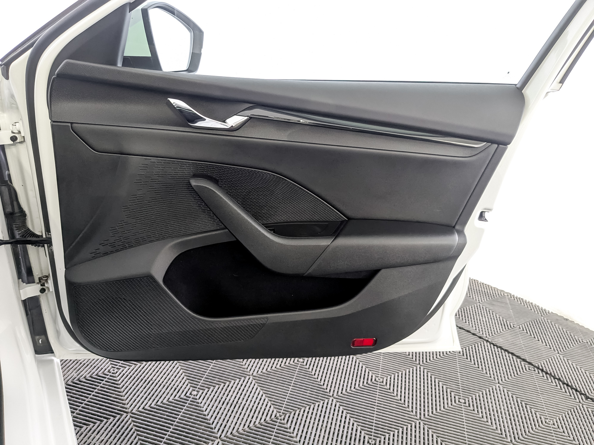 SKODA Octavia 1.40 (150 л.с), автомат, 2021, пробег 116 784 км