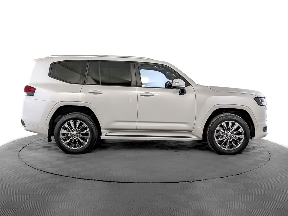 Toyota Land Cruiser 300