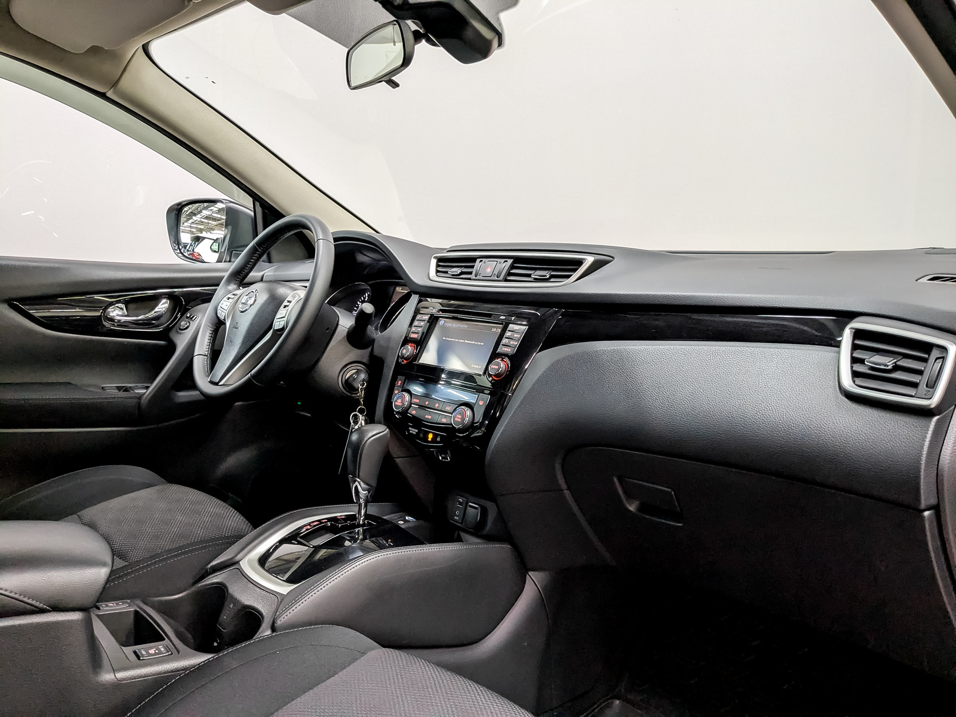 NISSAN Qashqai 2.00 (144 л.с), автомат, 2017, пробег 66 179 км