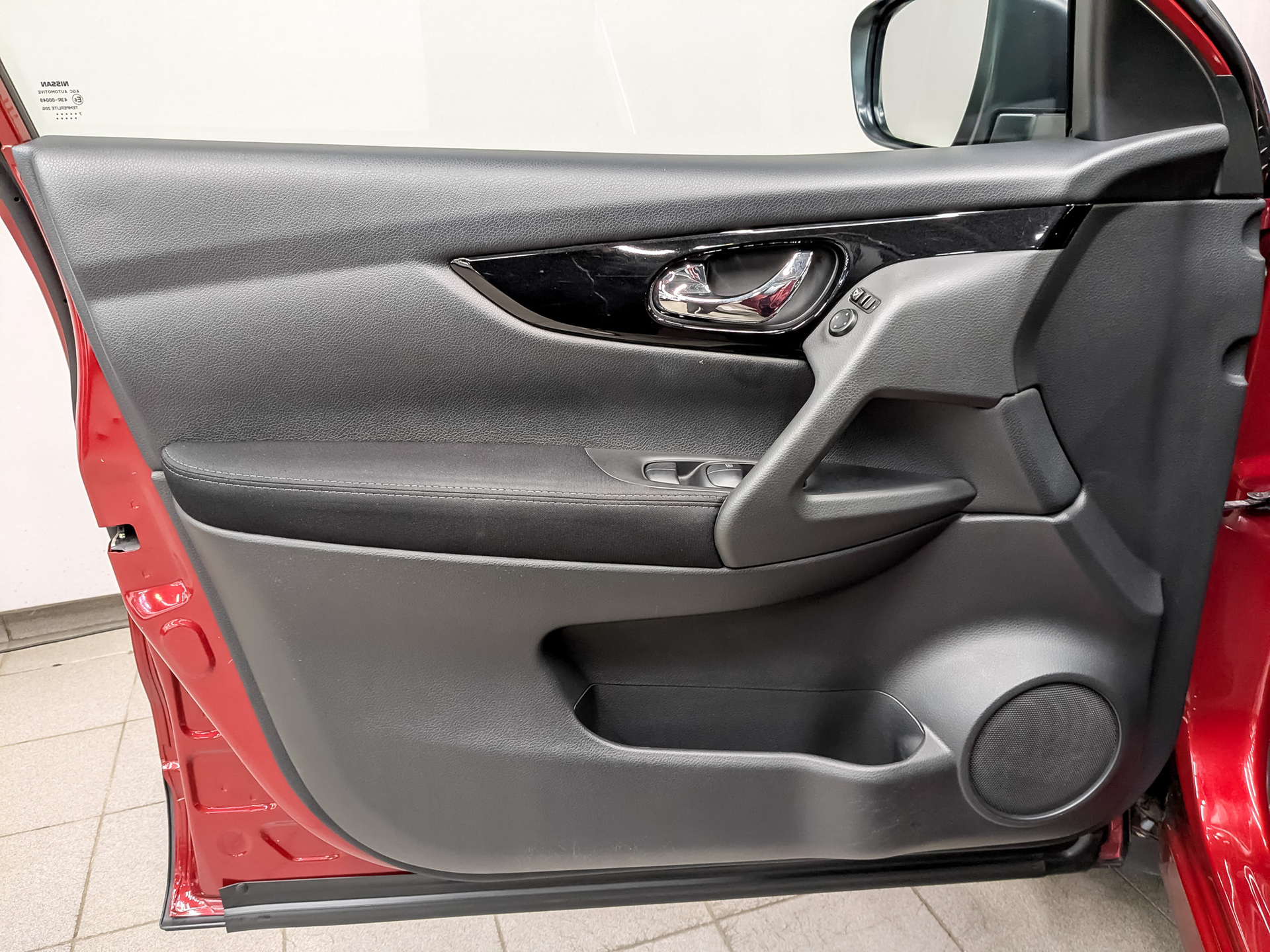 NISSAN Qashqai 2.00 (144 л.с), автомат, 2017, пробег 66 179 км