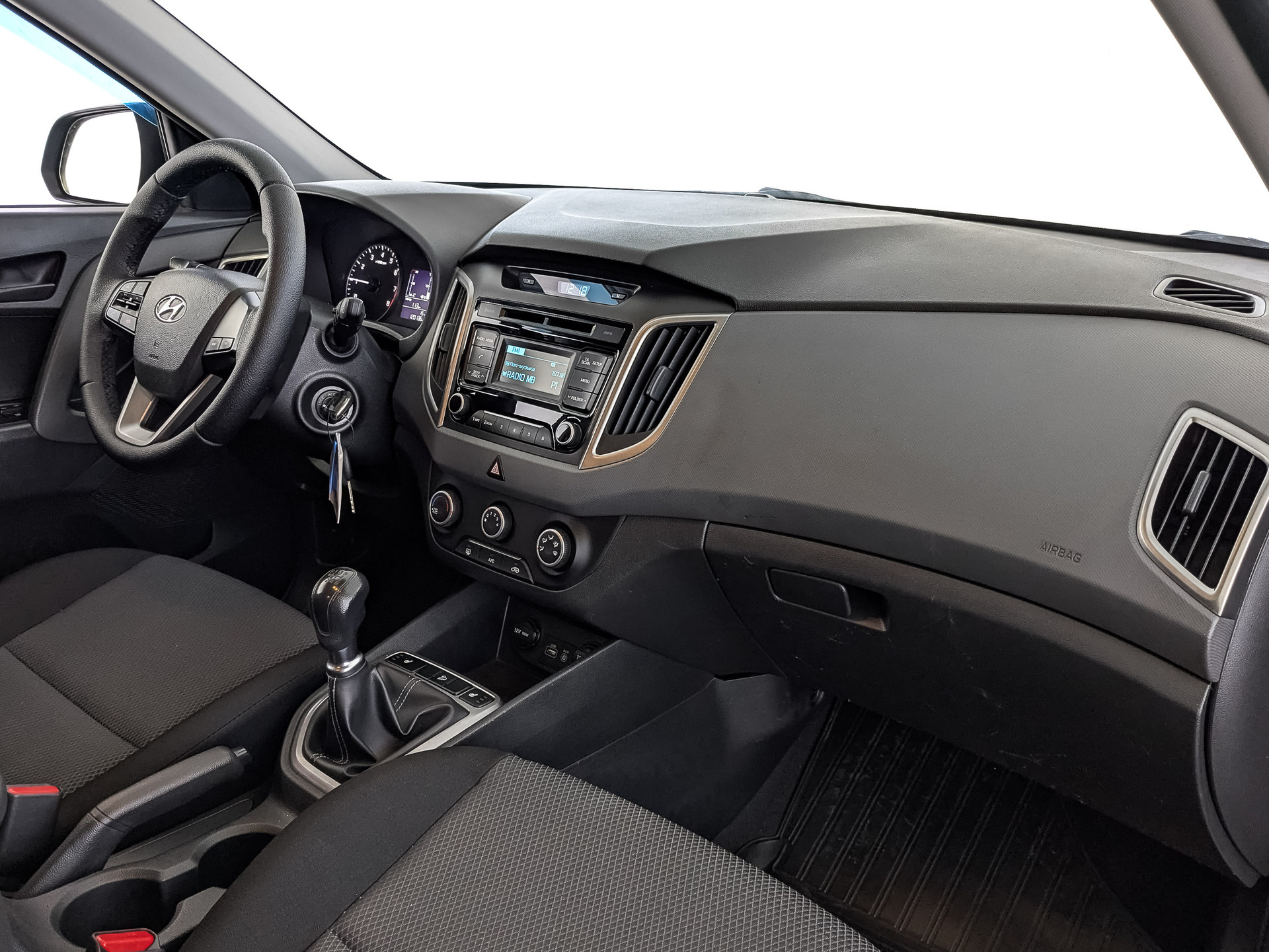HYUNDAI Creta 1.60 (123 л.с), механическая, 2017, пробег 120 000 км