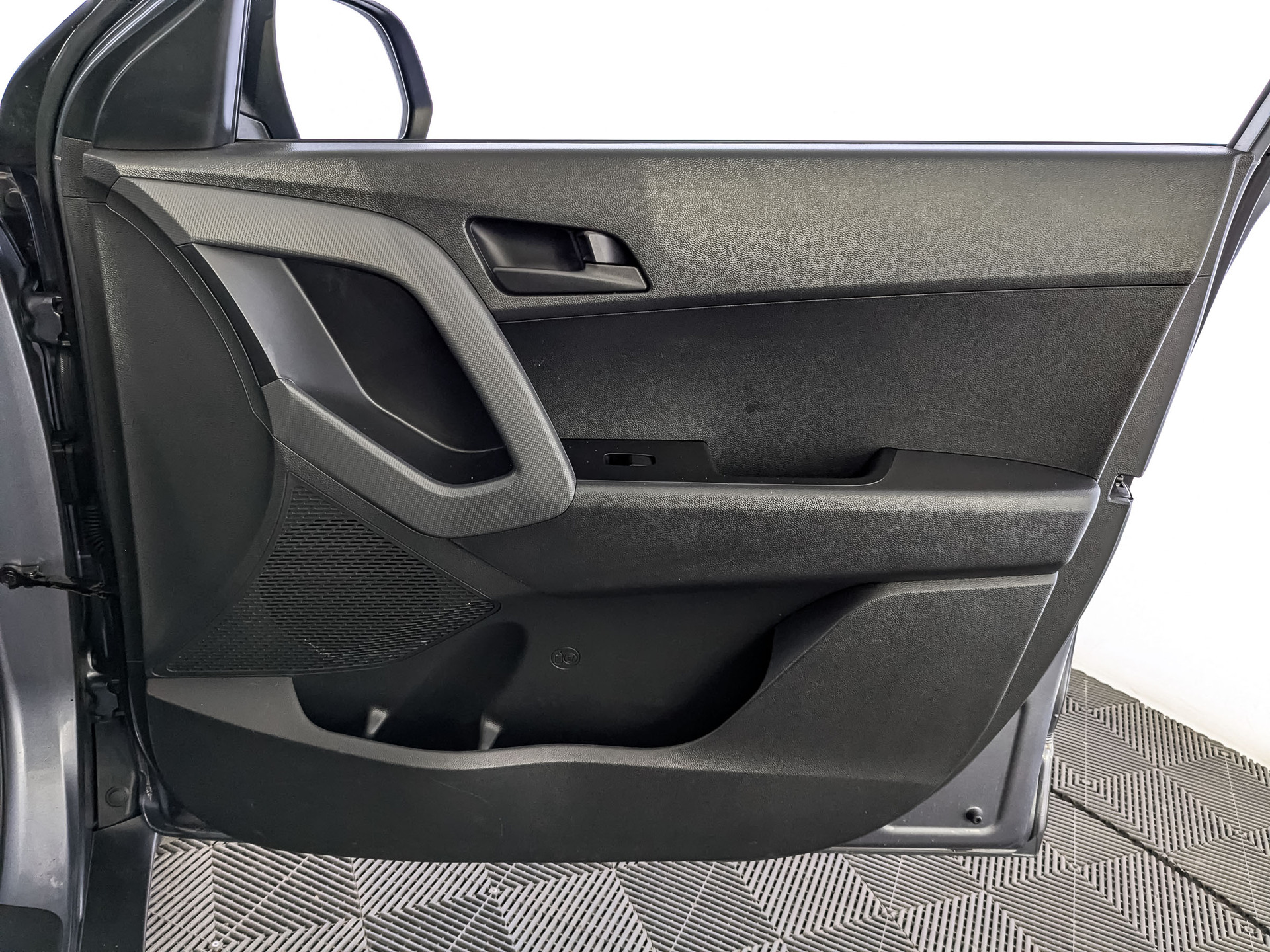 HYUNDAI Creta 1.60 (123 л.с), механическая, 2017, пробег 120 000 км