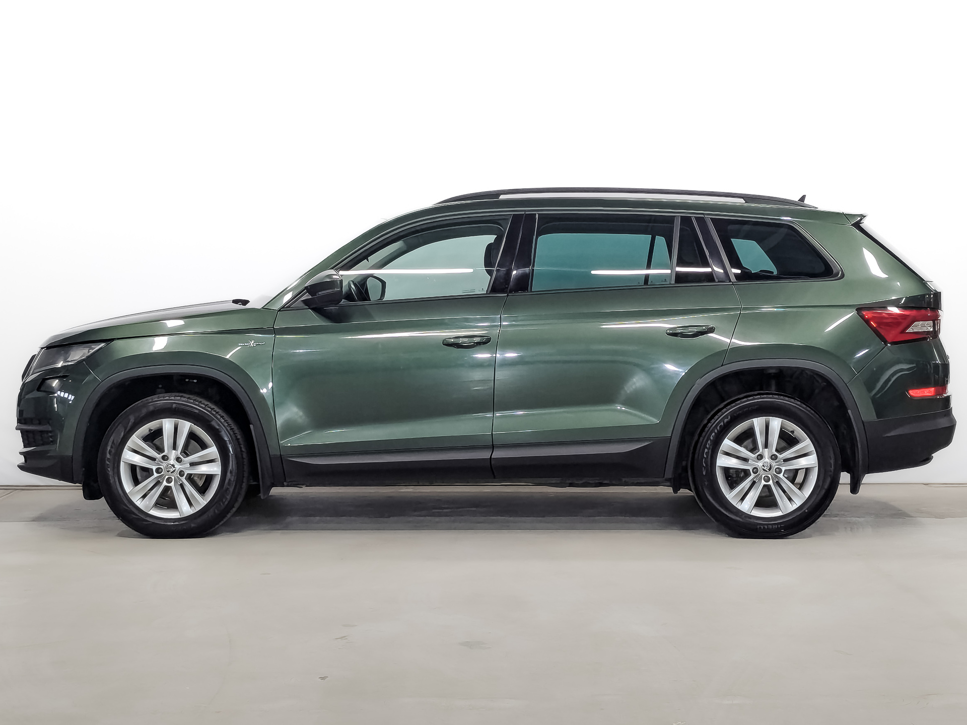 SKODA Kodiaq 1.40 (150 л.с), автомат, 2020, пробег 99 174 км