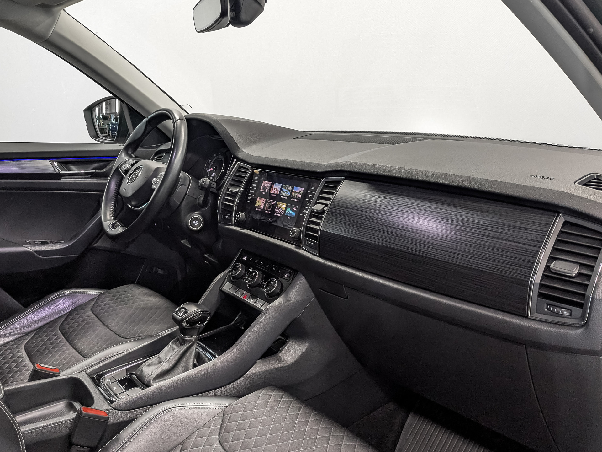 SKODA Kodiaq 1.40 (150 л.с), автомат, 2020, пробег 99 174 км