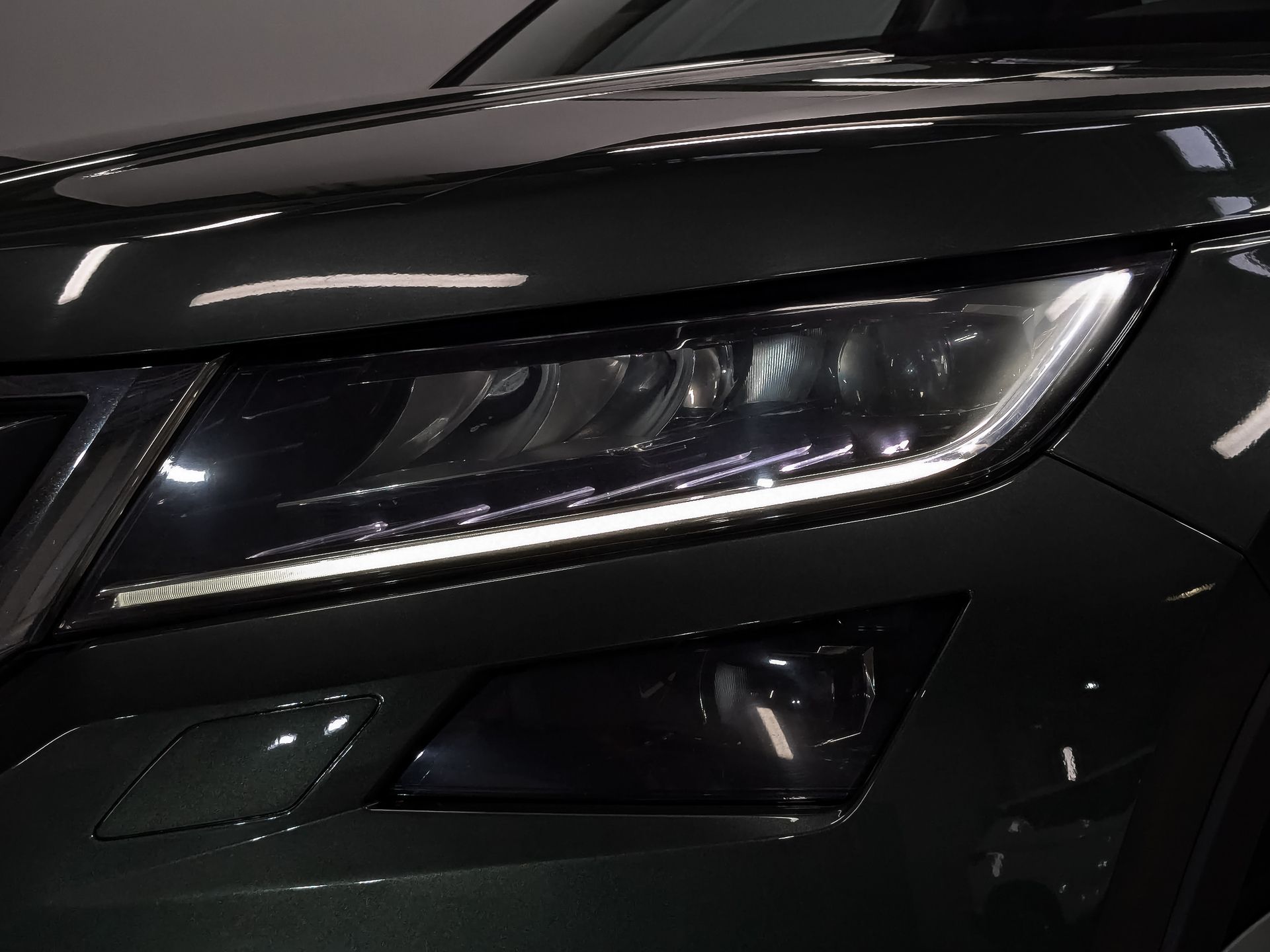 SKODA Kodiaq 1.40 (150 л.с), автомат, 2020, пробег 99 174 км
