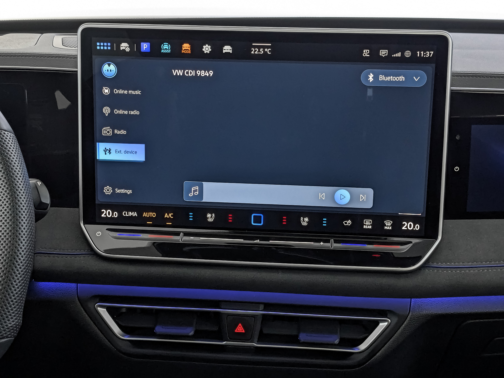 VOLKSWAGEN Tiguan 2.00 (220 л.с), автомат, 2024, пробег 43 080 км