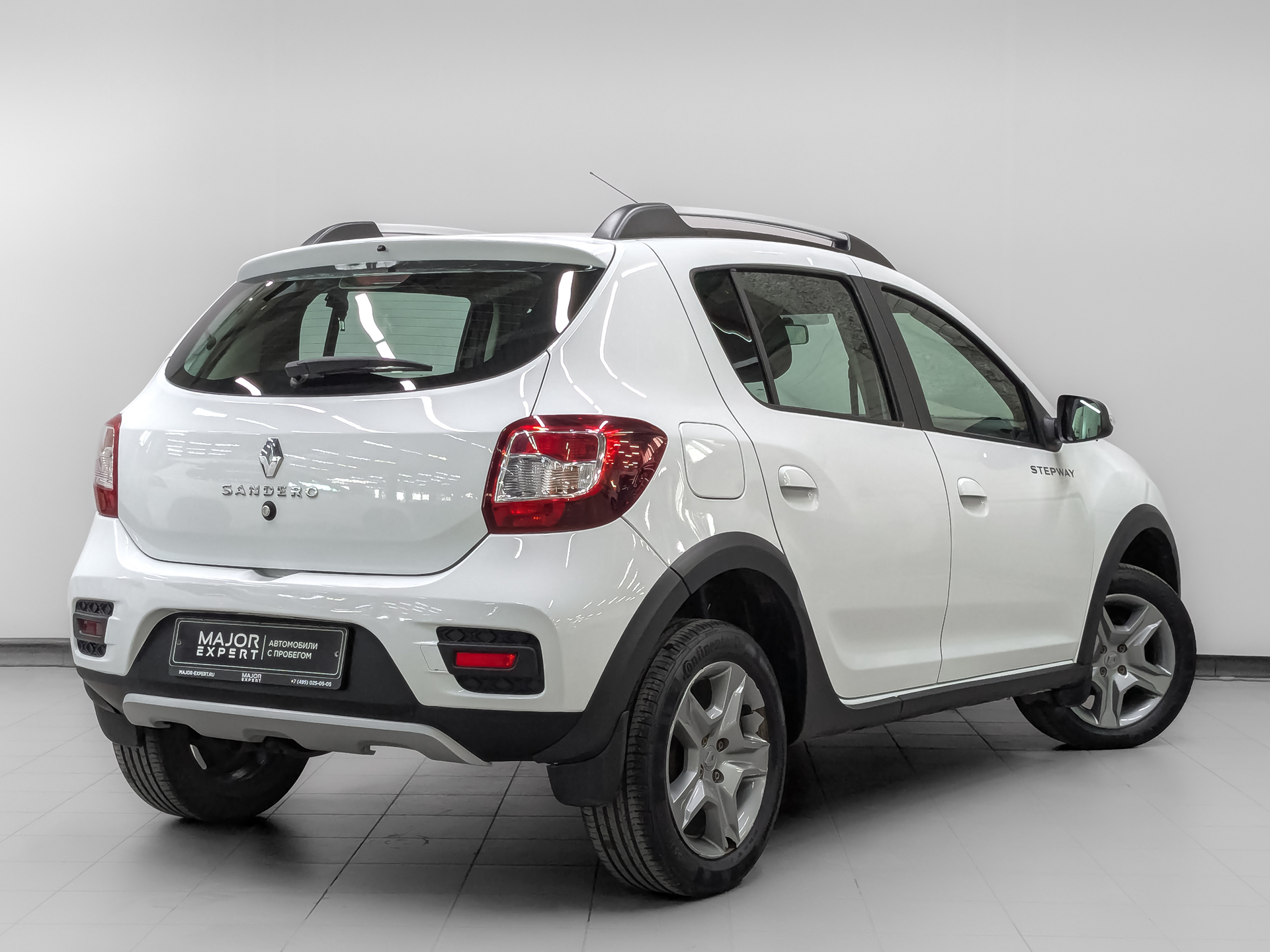 RENAULT Sandero 1.60 (102 л.с), автомат, 2021, пробег 62 235 км