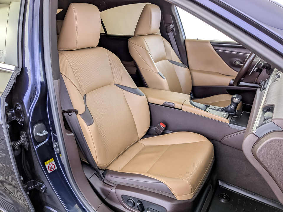 Фото Lexus ES с пробегом 155705 км