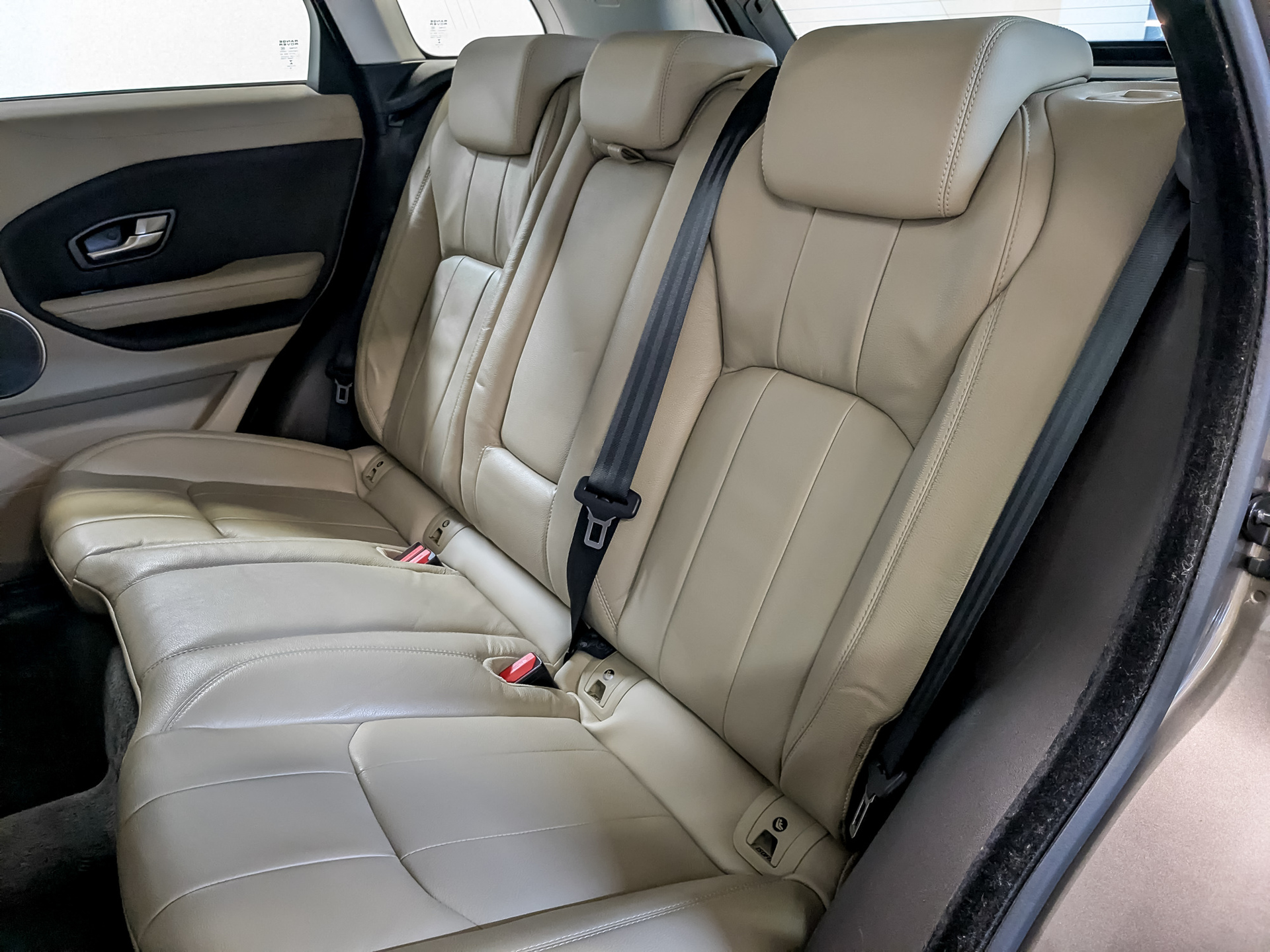 LAND ROVER Range Rover Evoque 2.00 (149 л.с), автомат, 2018, пробег 146 051 км