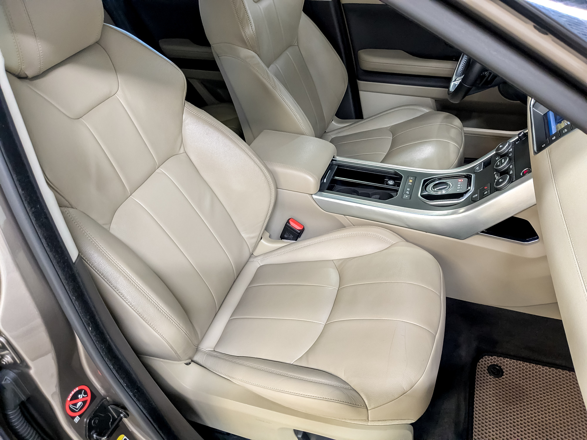 LAND ROVER Range Rover Evoque 2.00 (149 л.с), автомат, 2018, пробег 146 051 км