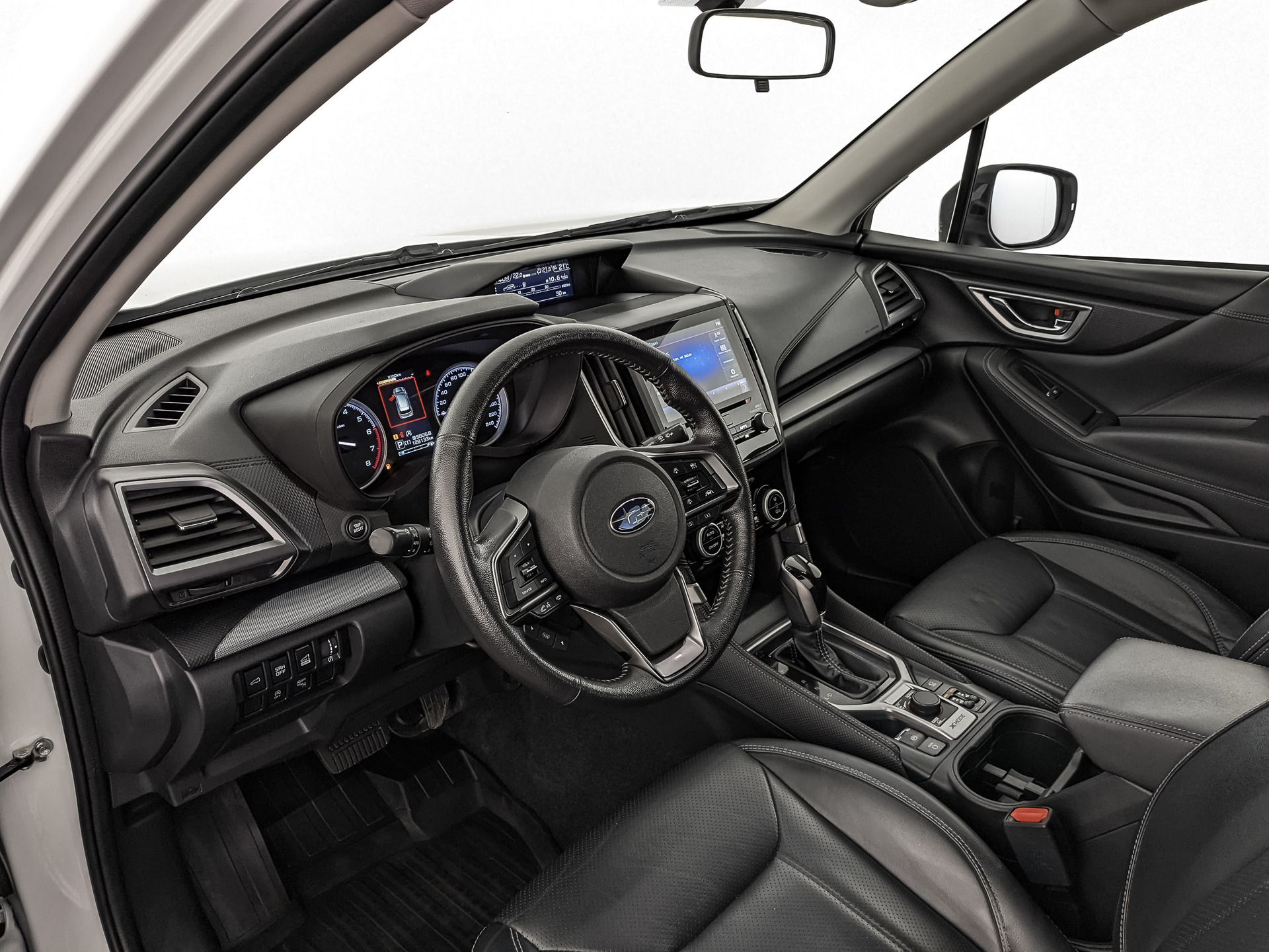 SUBARU Forester 2.00 (150 л.с), автомат, 2019, пробег 128 037 км