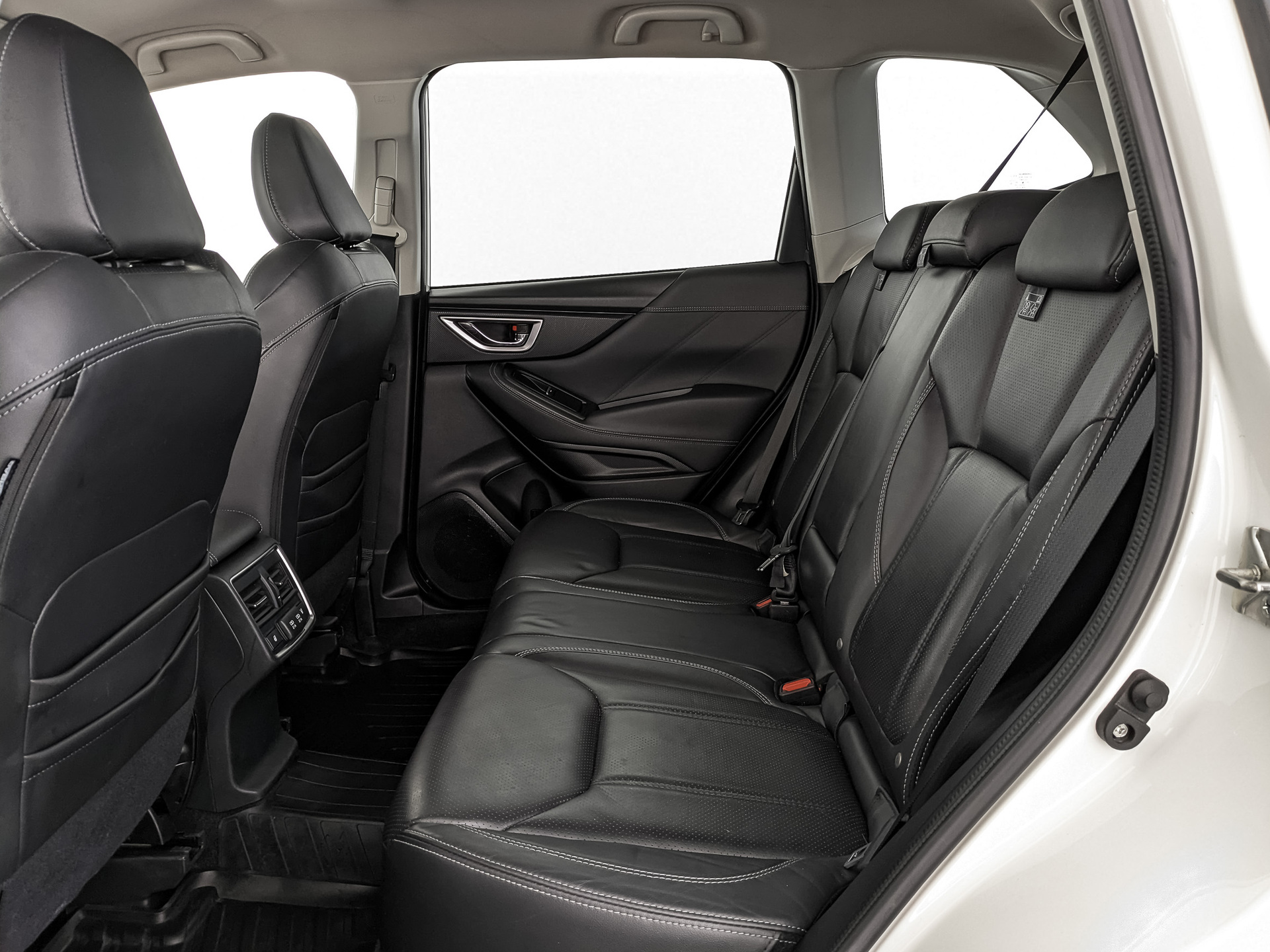 SUBARU Forester 2.00 (150 л.с), автомат, 2019, пробег 128 037 км