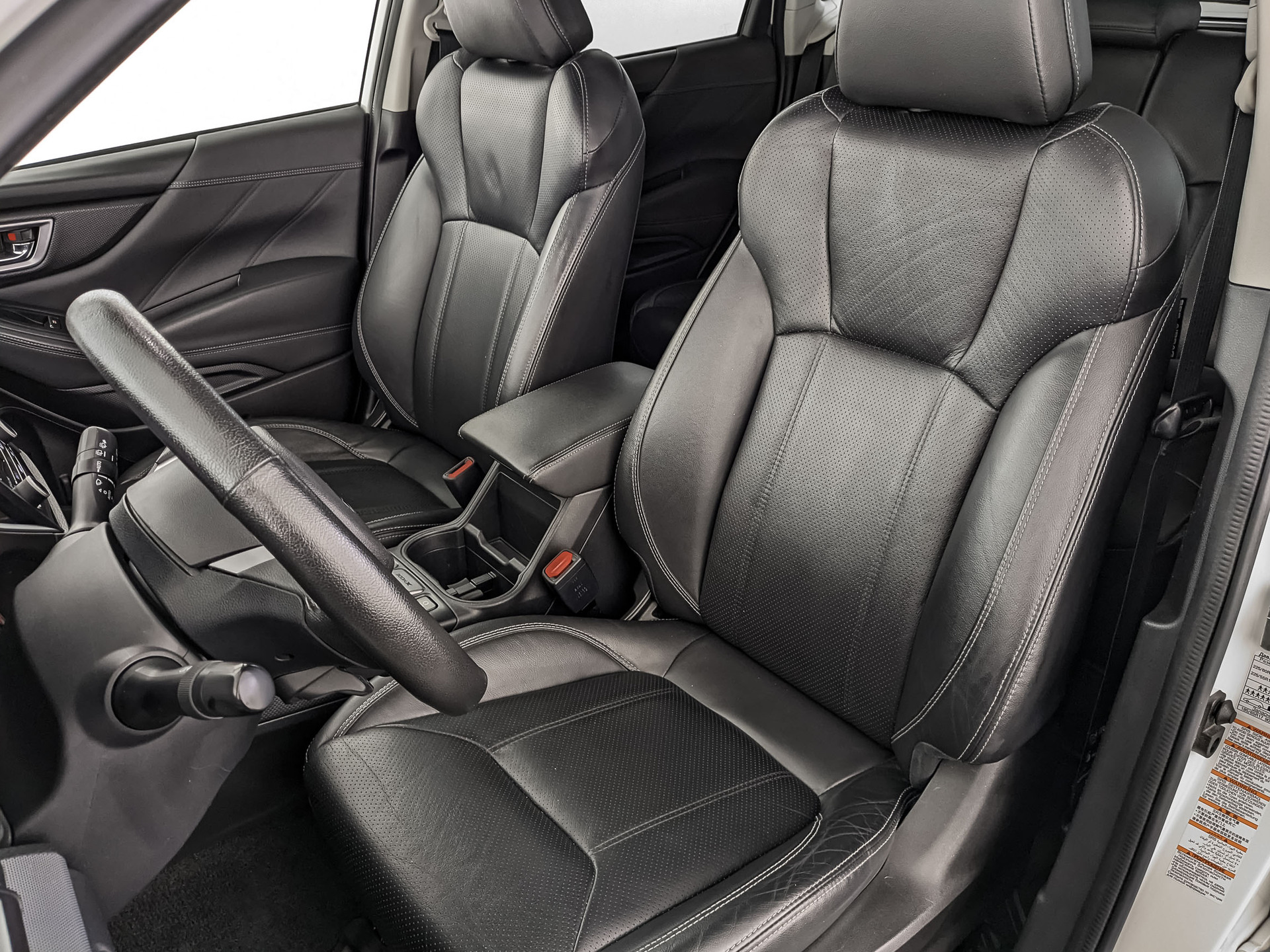 SUBARU Forester 2.00 (150 л.с), автомат, 2019, пробег 128 037 км