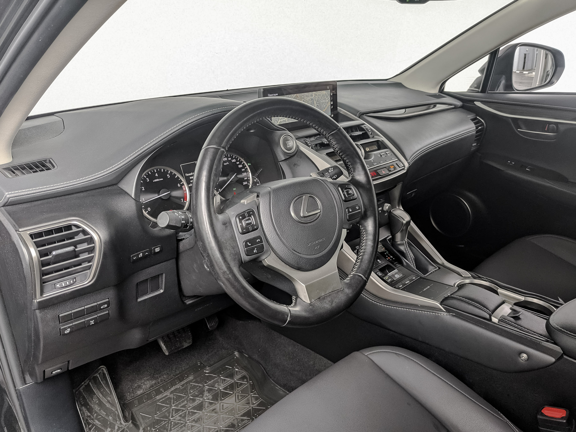 LEXUS NX 2.00 (150 л.с), автомат, 2021, пробег 30 236 км