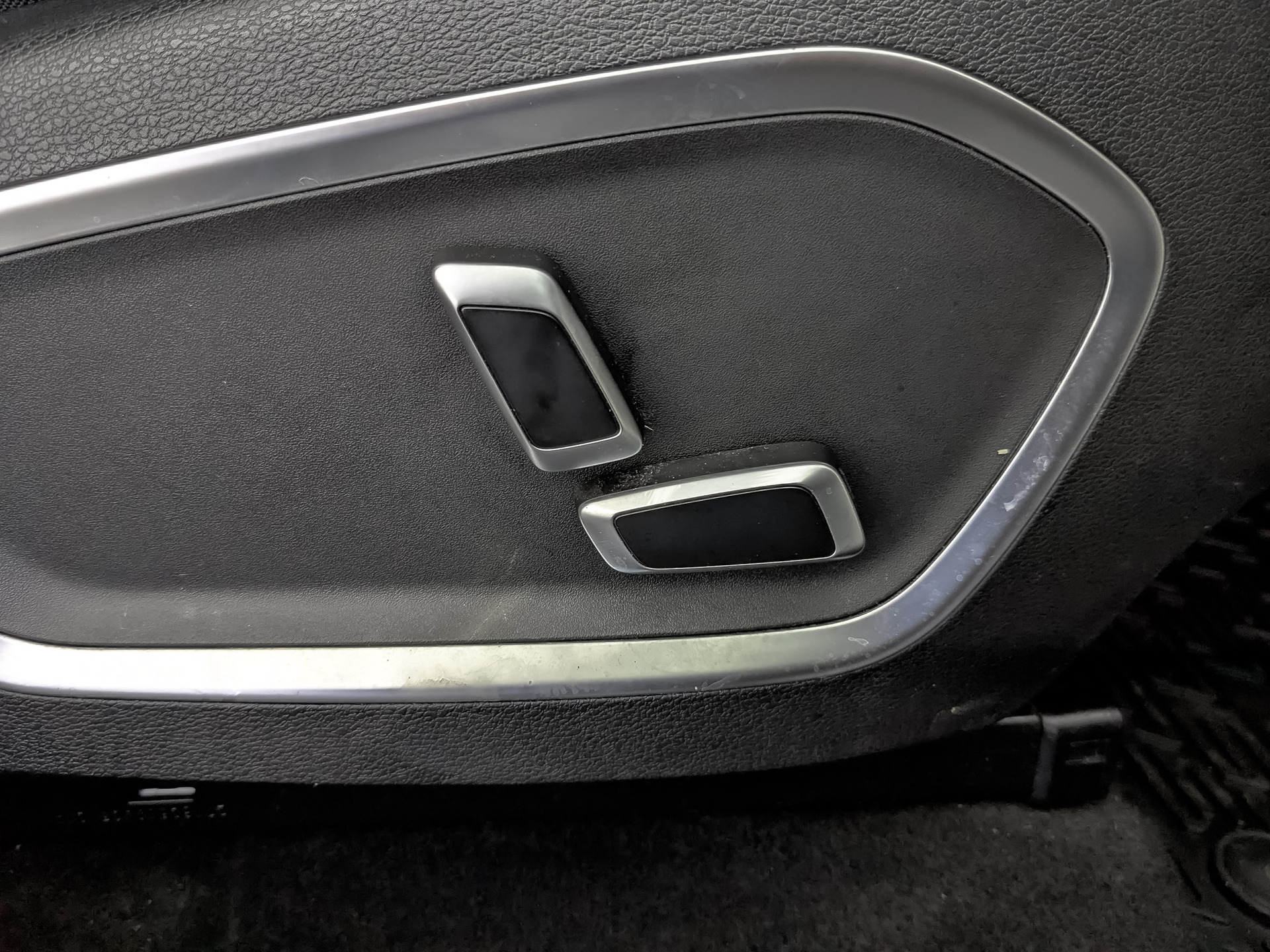 GEELY Tugella 2.00 (238 л.с), автомат, 2023, пробег 77 015 км