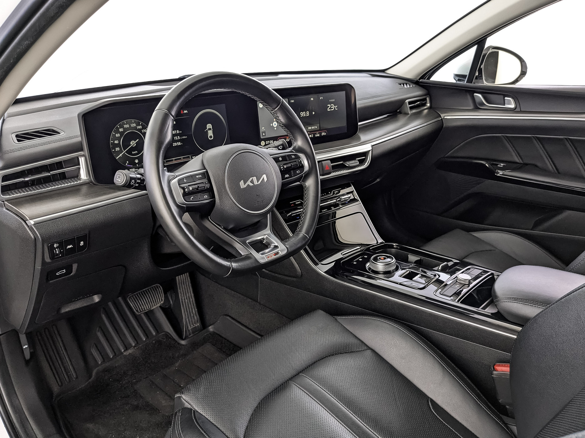 KIA K5 2.00 (240 л.с), автомат, 2021, пробег 63 100 км