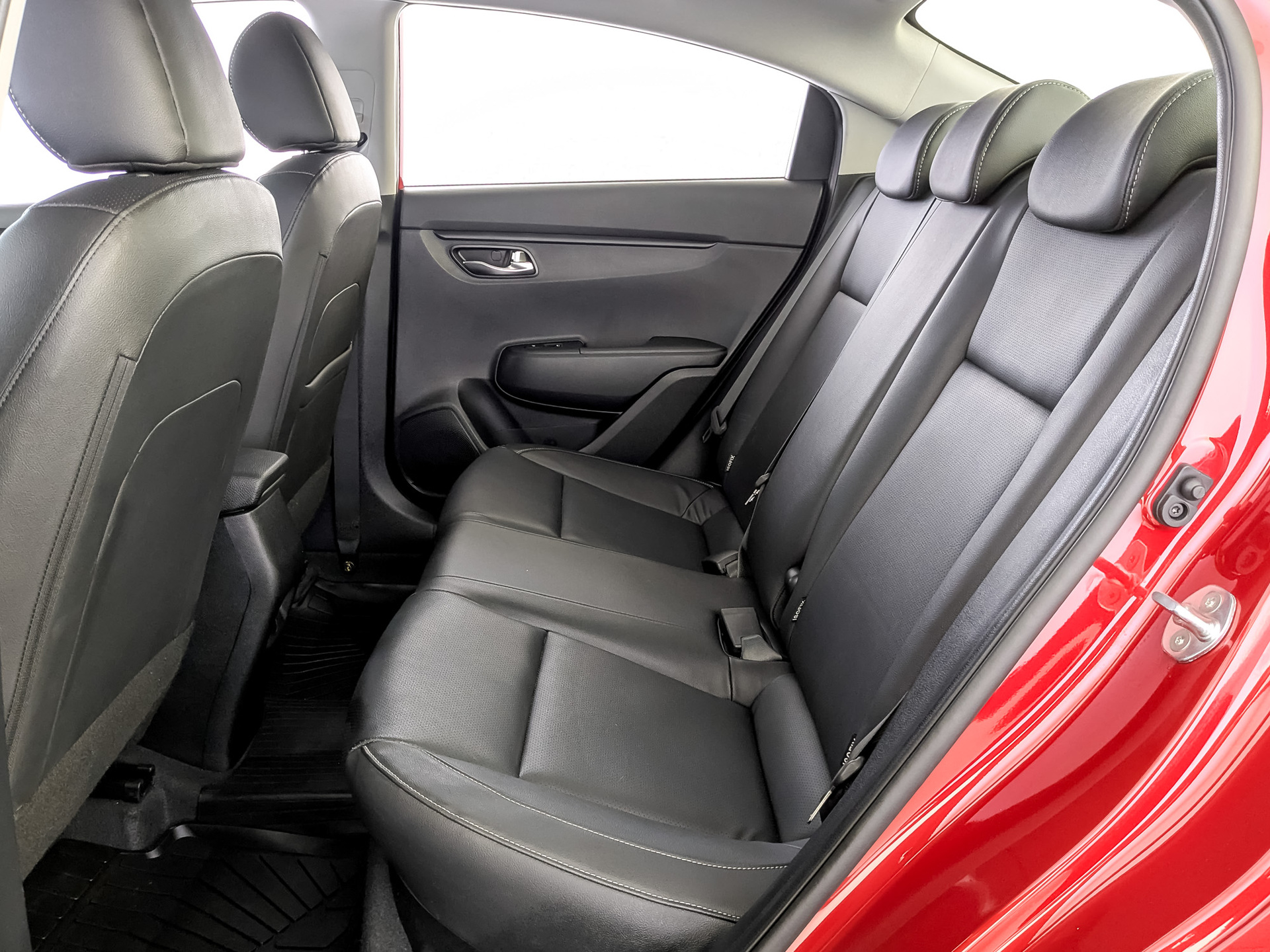 SOLARIS KRS 1.60 (123 л.с), автомат, 2025, пробег 15 605 км