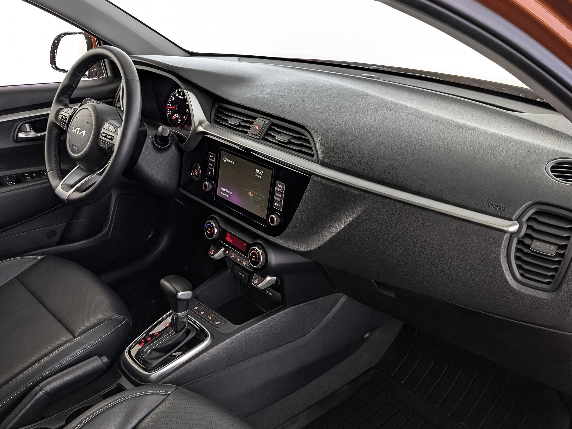 SOLARIS KRX 1.60 (123 л.с), автомат, 2025, пробег 17 232 км