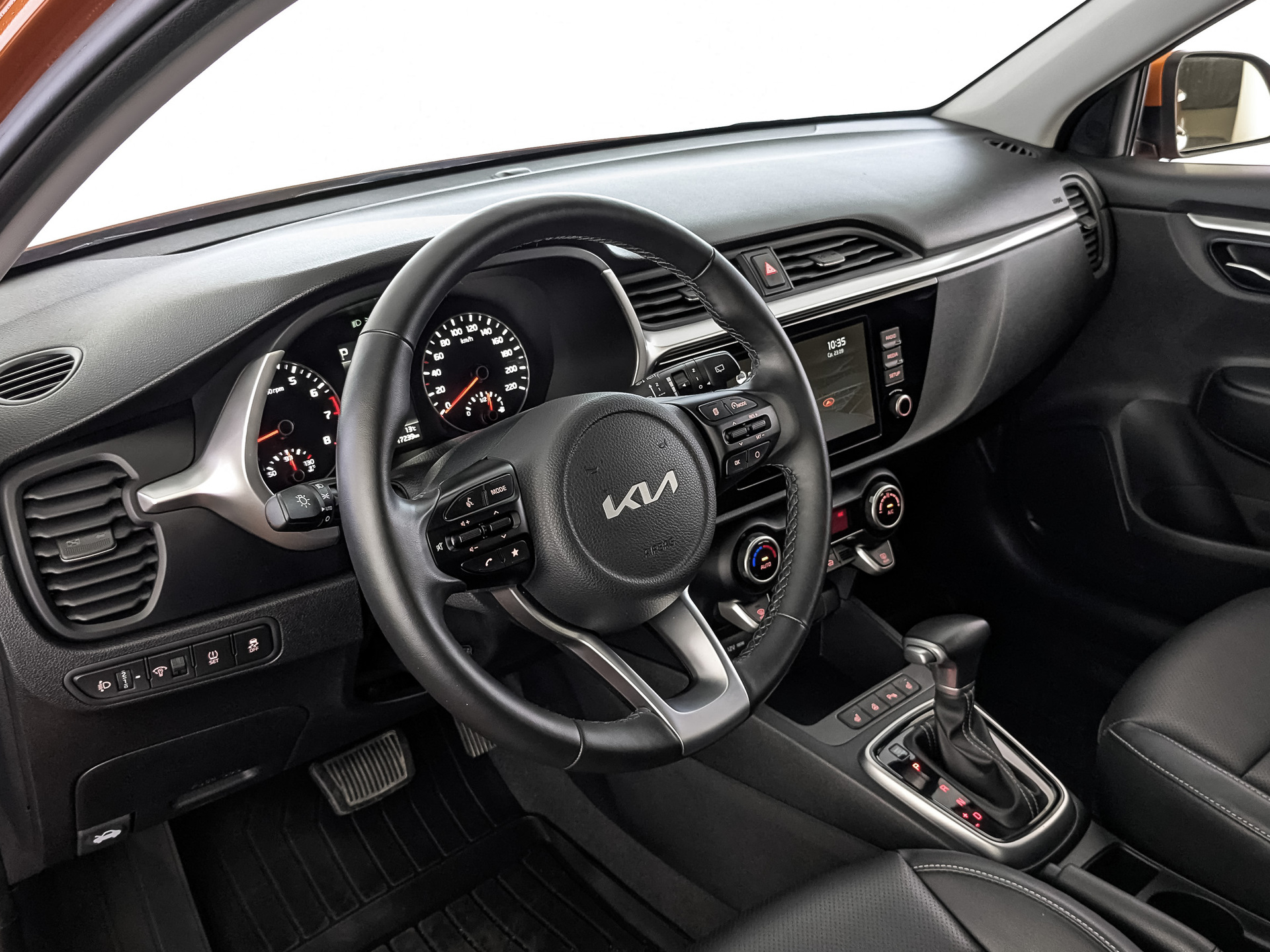 SOLARIS KRX 1.60 (123 л.с), автомат, 2025, пробег 17 232 км