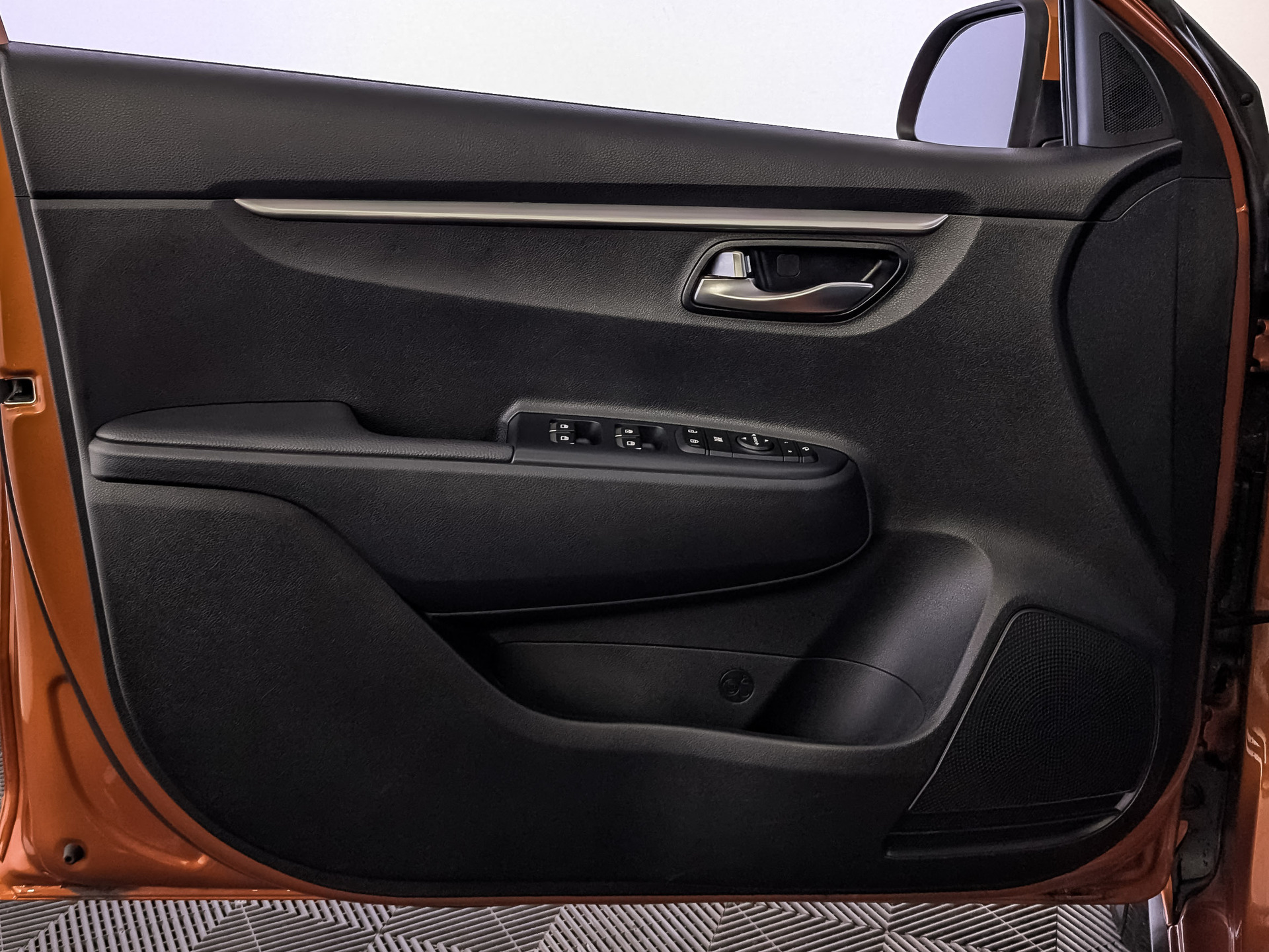 SOLARIS KRX 1.60 (123 л.с), автомат, 2025, пробег 17 232 км
