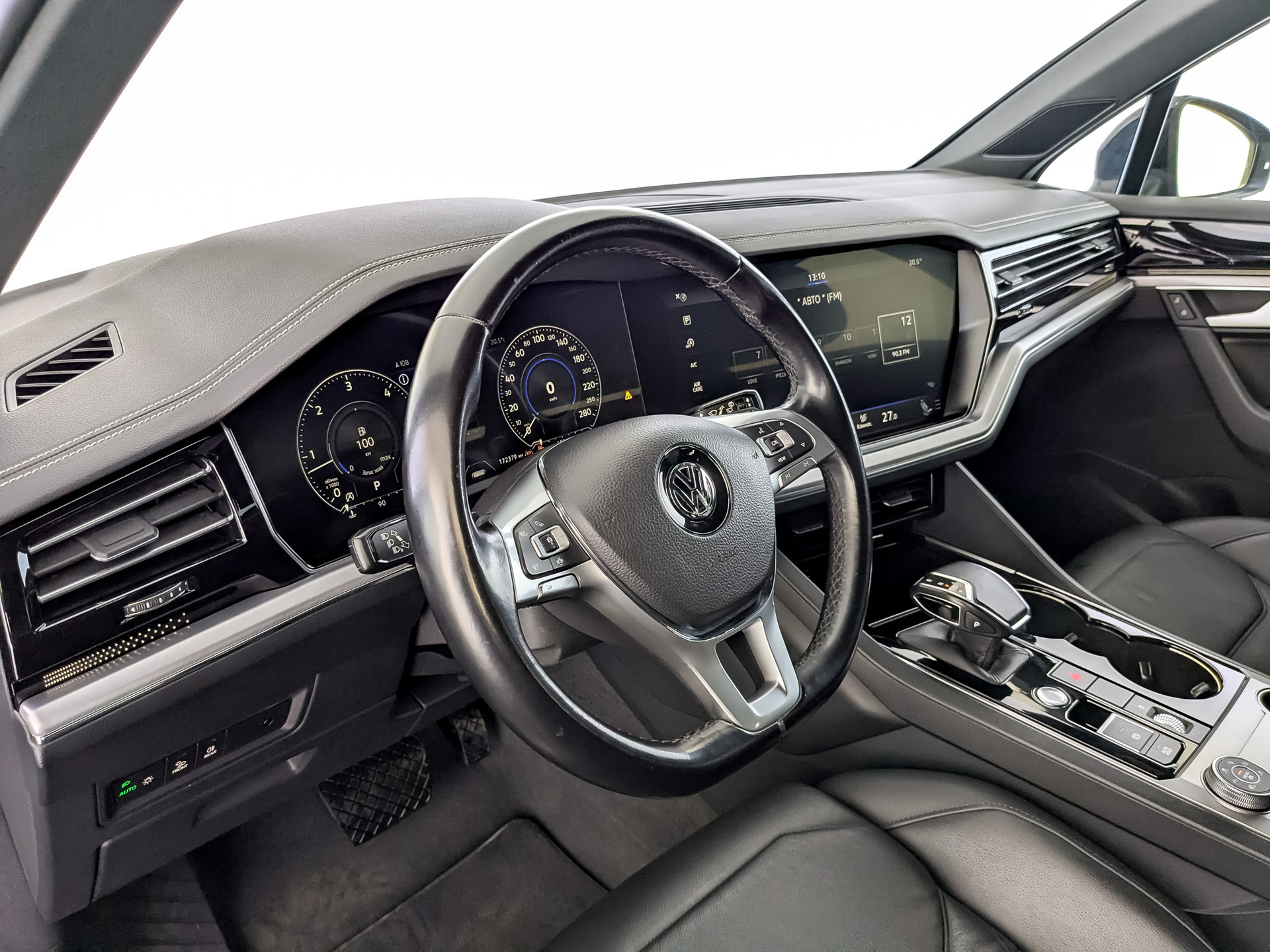 VOLKSWAGEN Touareg 3.00 (286 л.с), автомат, 2018, пробег 172 366 км