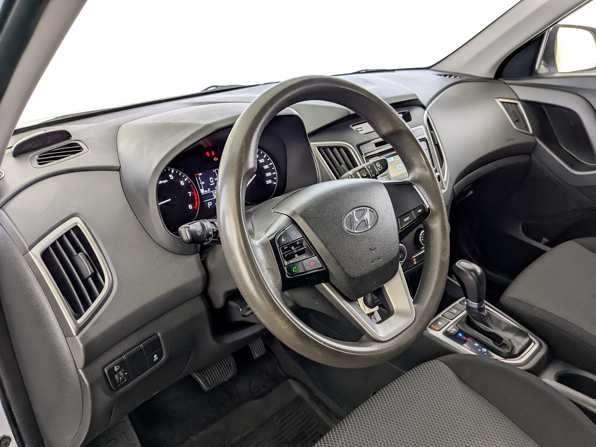 HYUNDAI Creta 1.60 (123 л.с), автомат, 2018, пробег 178 632 км