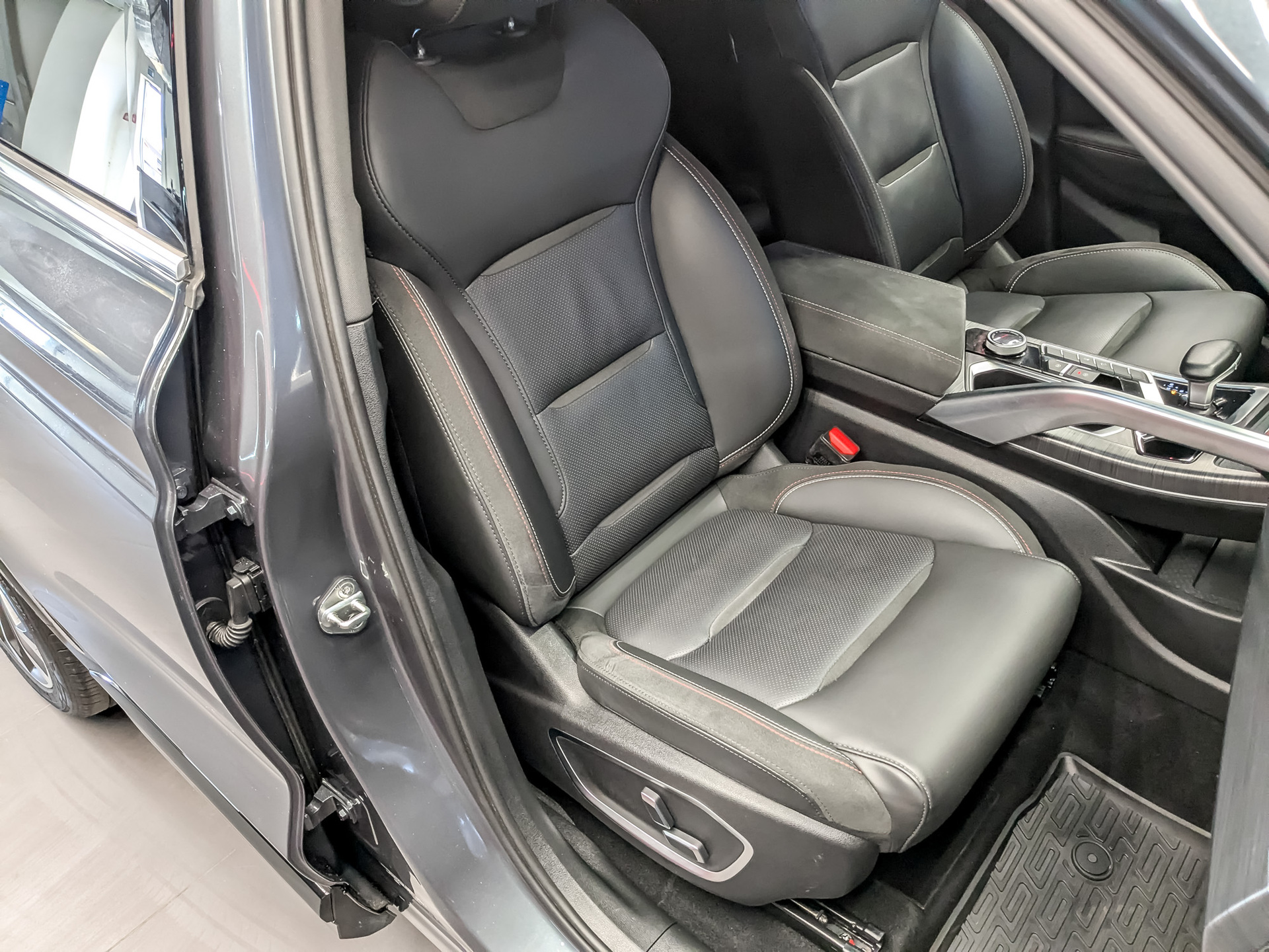 KNEWSTAR 001 2.00 (200 л.с), автомат, 2024, пробег 48 789 км