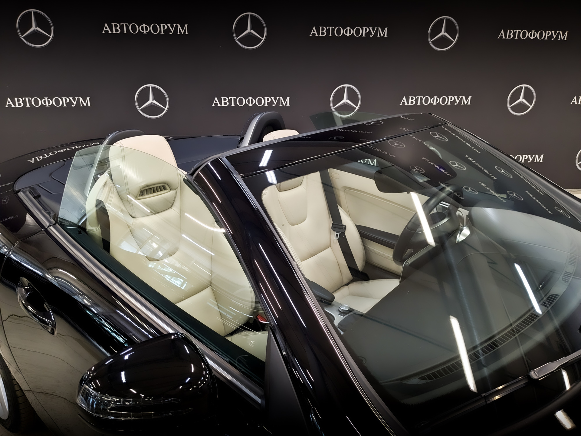 MERCEDES-BENZ SLK родстер 1.80 (184 л.с), автомат, 2013, пробег 24 558 км