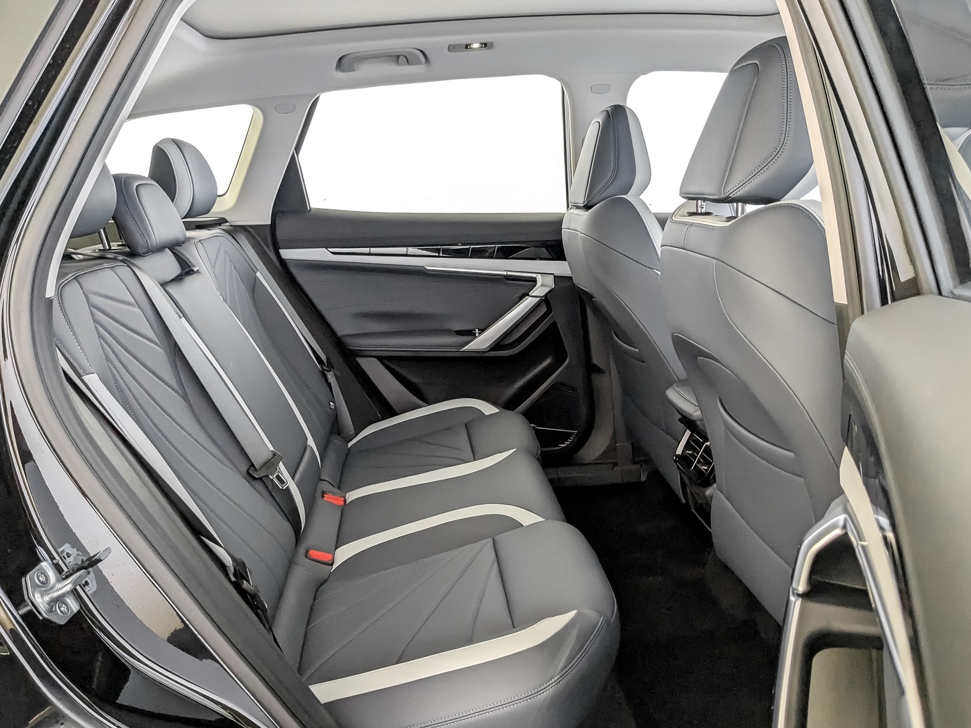 Фото Volga K40 Комфорт 1.5T/147 7RT 2WD