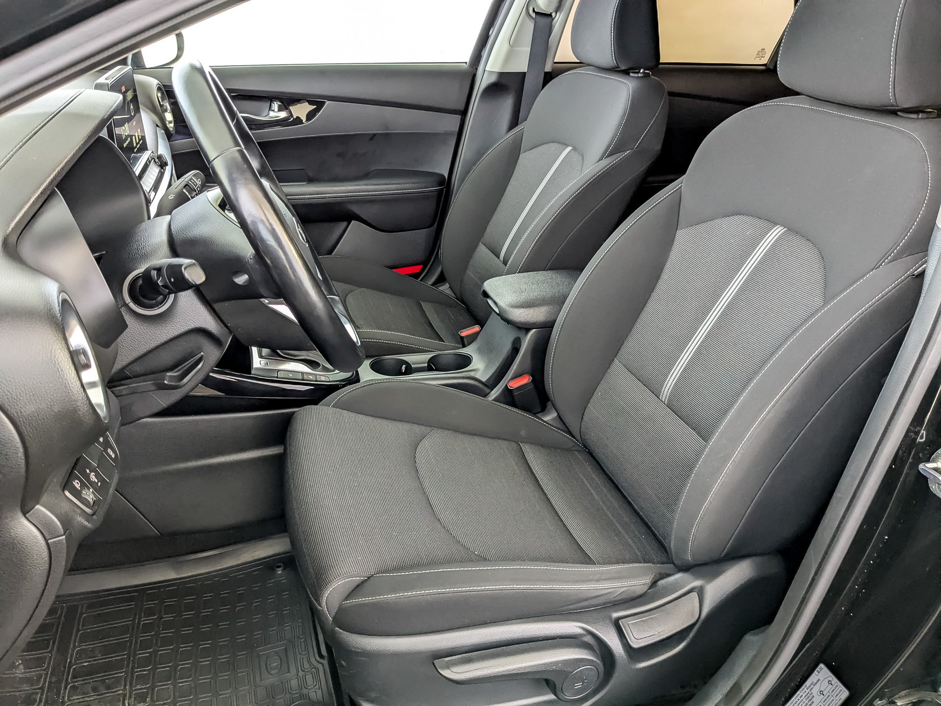 KIA Cerato 1.60 (127 л.с), автомат, 2020, пробег 90 506 км