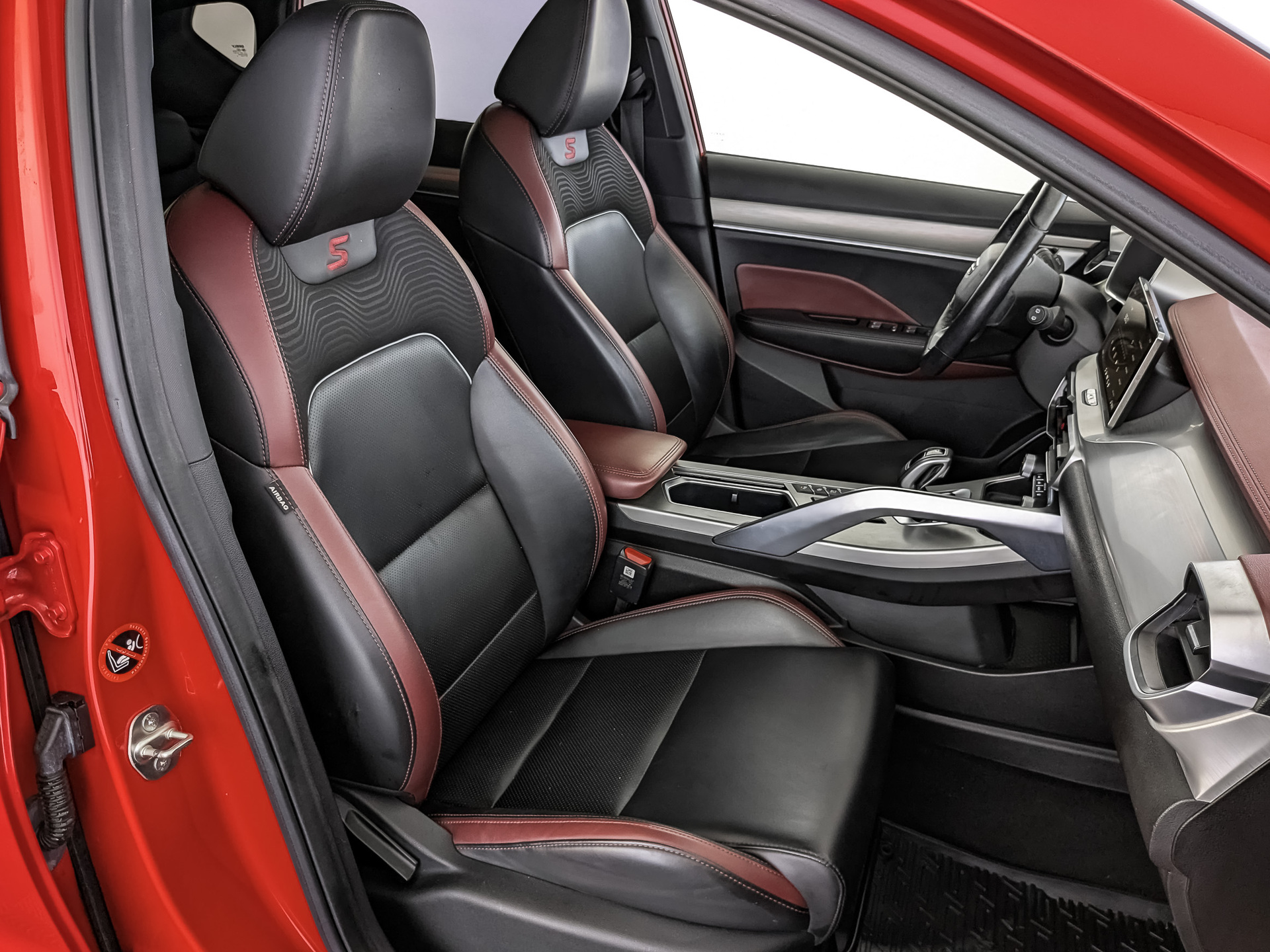 GEELY Coolray 1.50 (149 л.с), автомат, 2020, пробег 95 909 км
