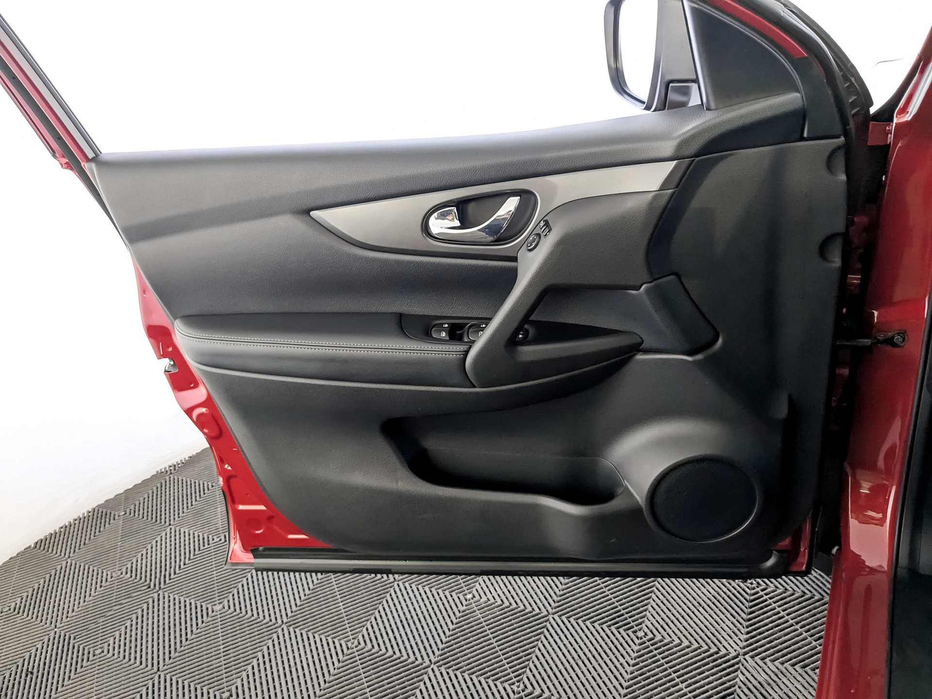 NISSAN Qashqai 2.00 (144 л.с), автомат, 2019, пробег 89 928 км