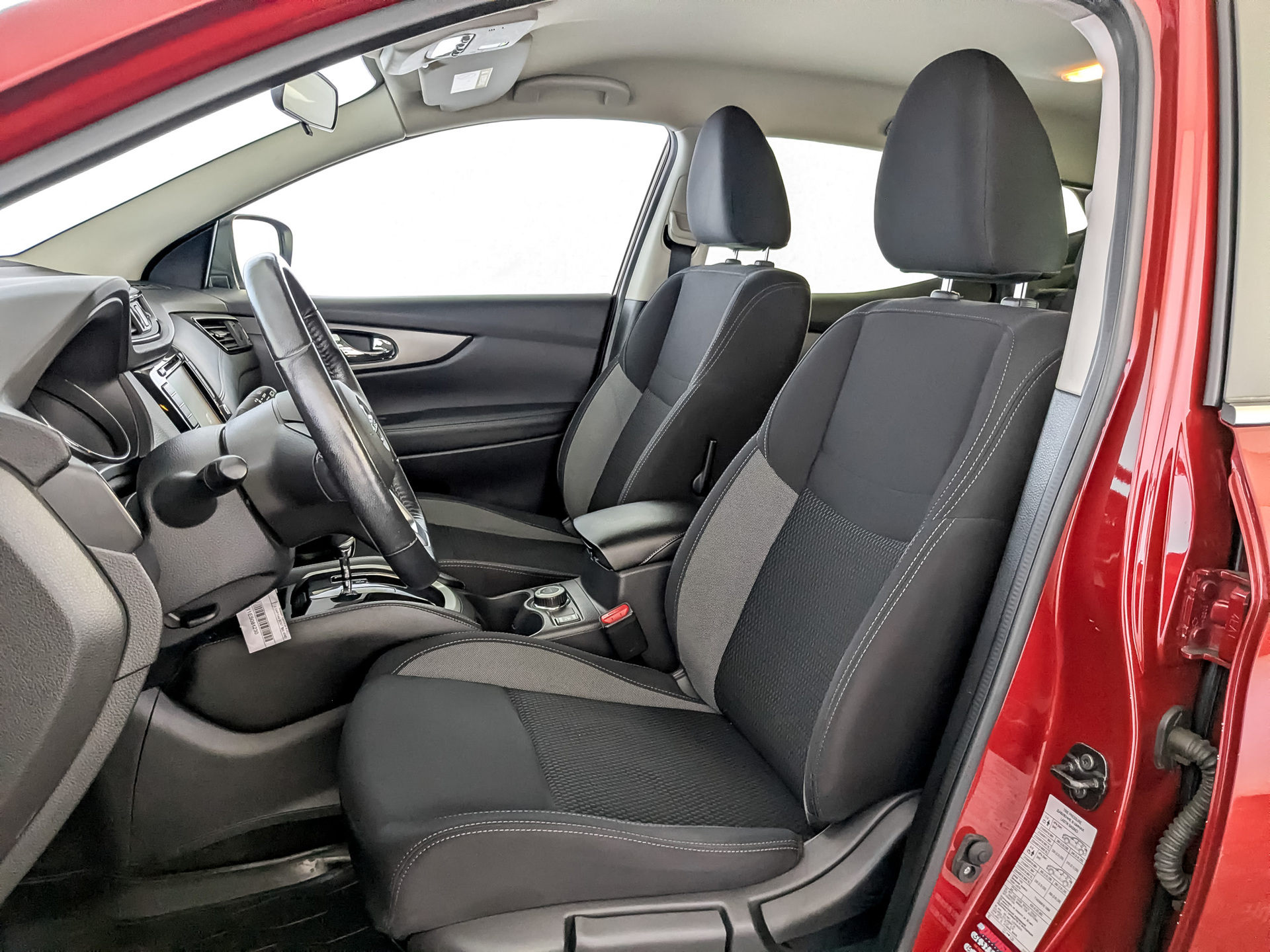 NISSAN Qashqai 2.00 (144 л.с), автомат, 2019, пробег 89 928 км