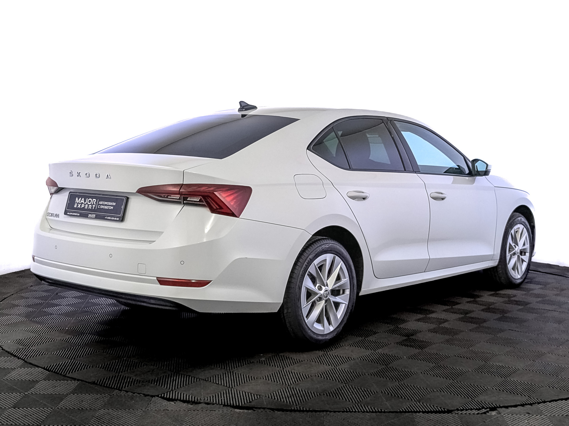 SKODA Octavia 1.40 (150 л.с), автомат, 2021, пробег 101 847 км