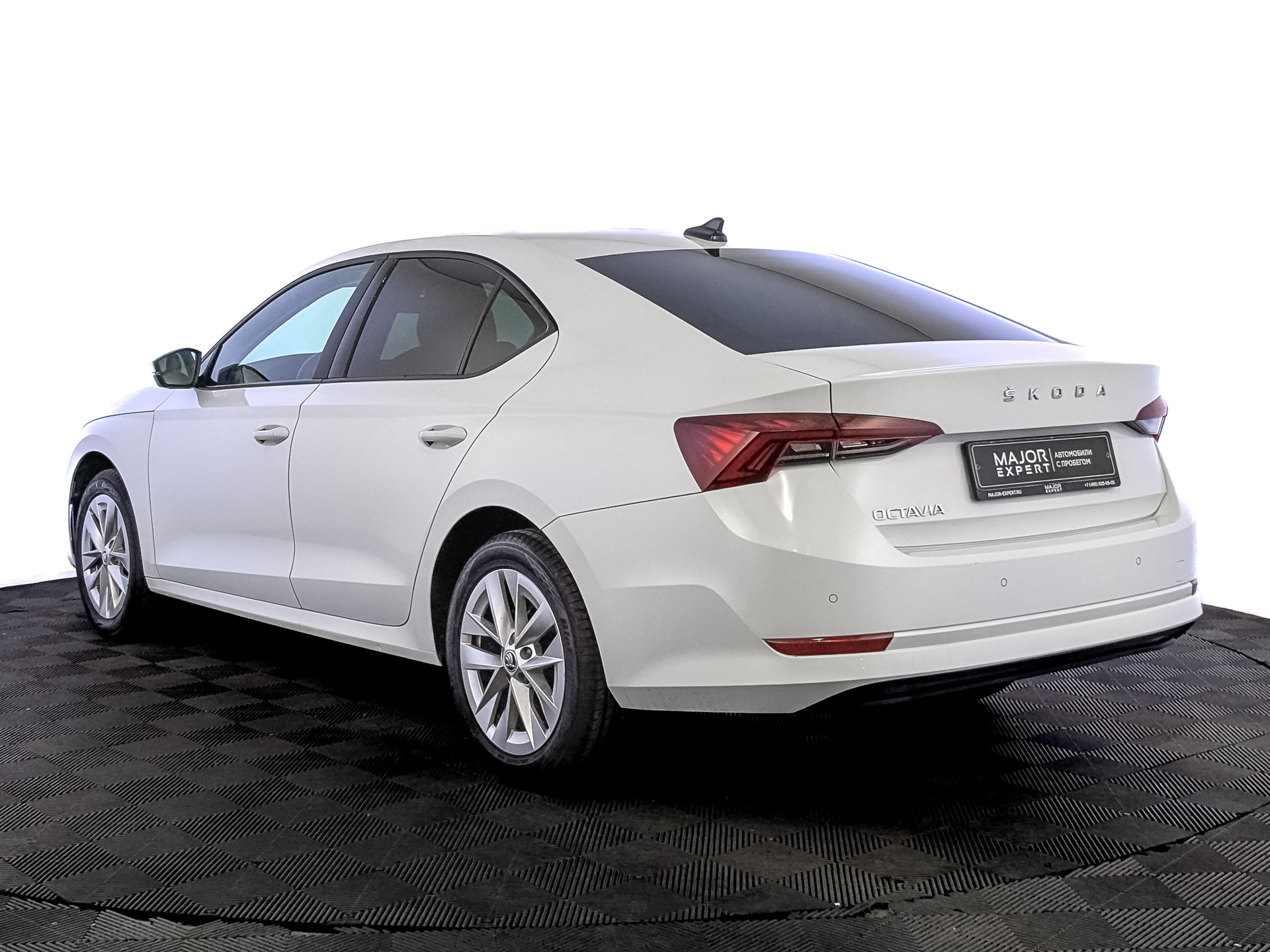 SKODA Octavia 1.40 (150 л.с), автомат, 2021, пробег 101 847 км