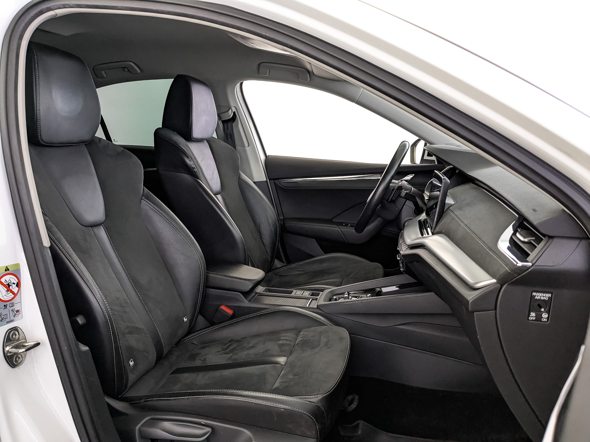 SKODA Octavia 1.40 (150 л.с), автомат, 2021, пробег 101 847 км