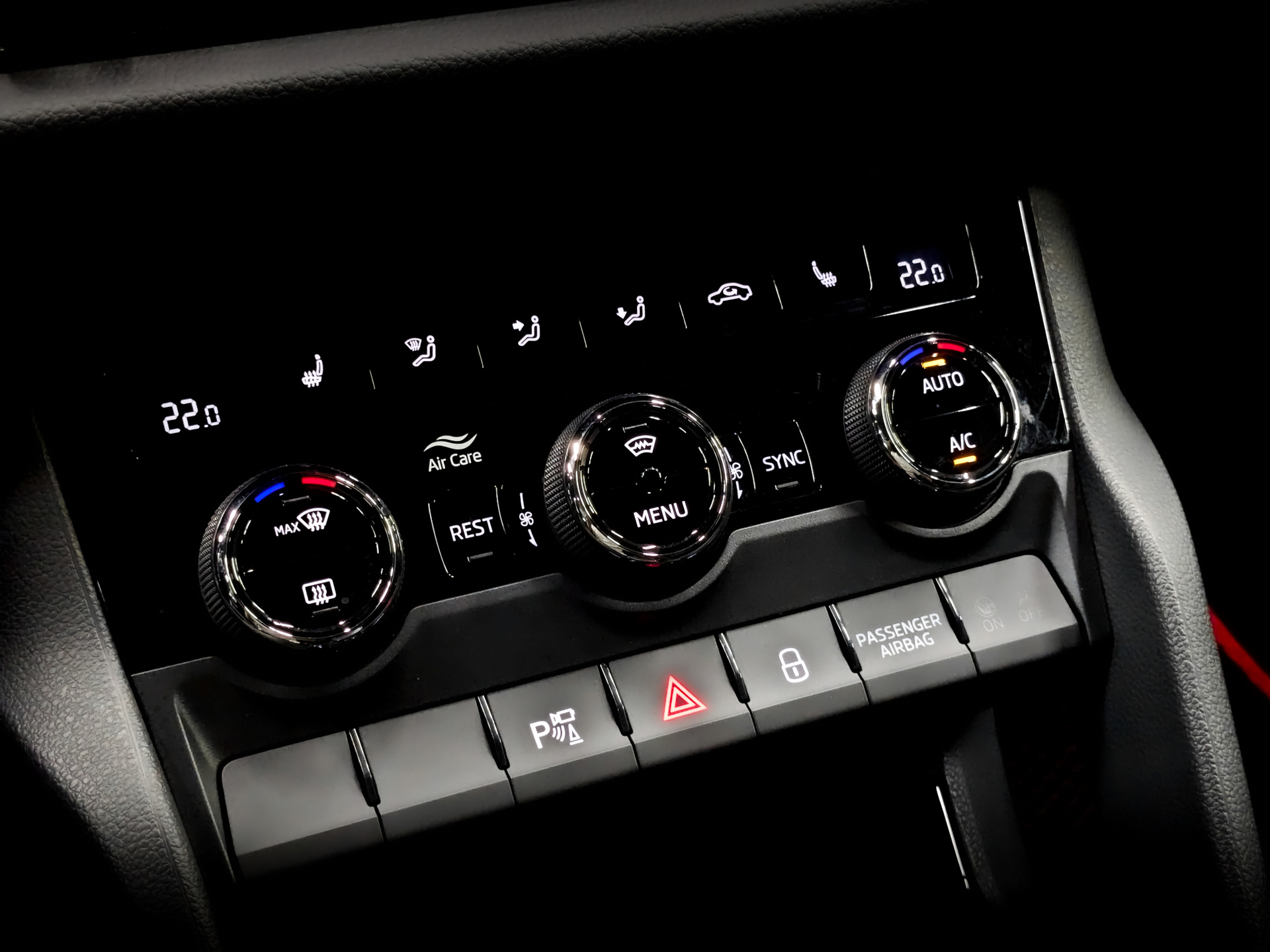 SKODA Kodiaq 2.00 (180 л.с), автомат, 2024, пробег 39 687 км