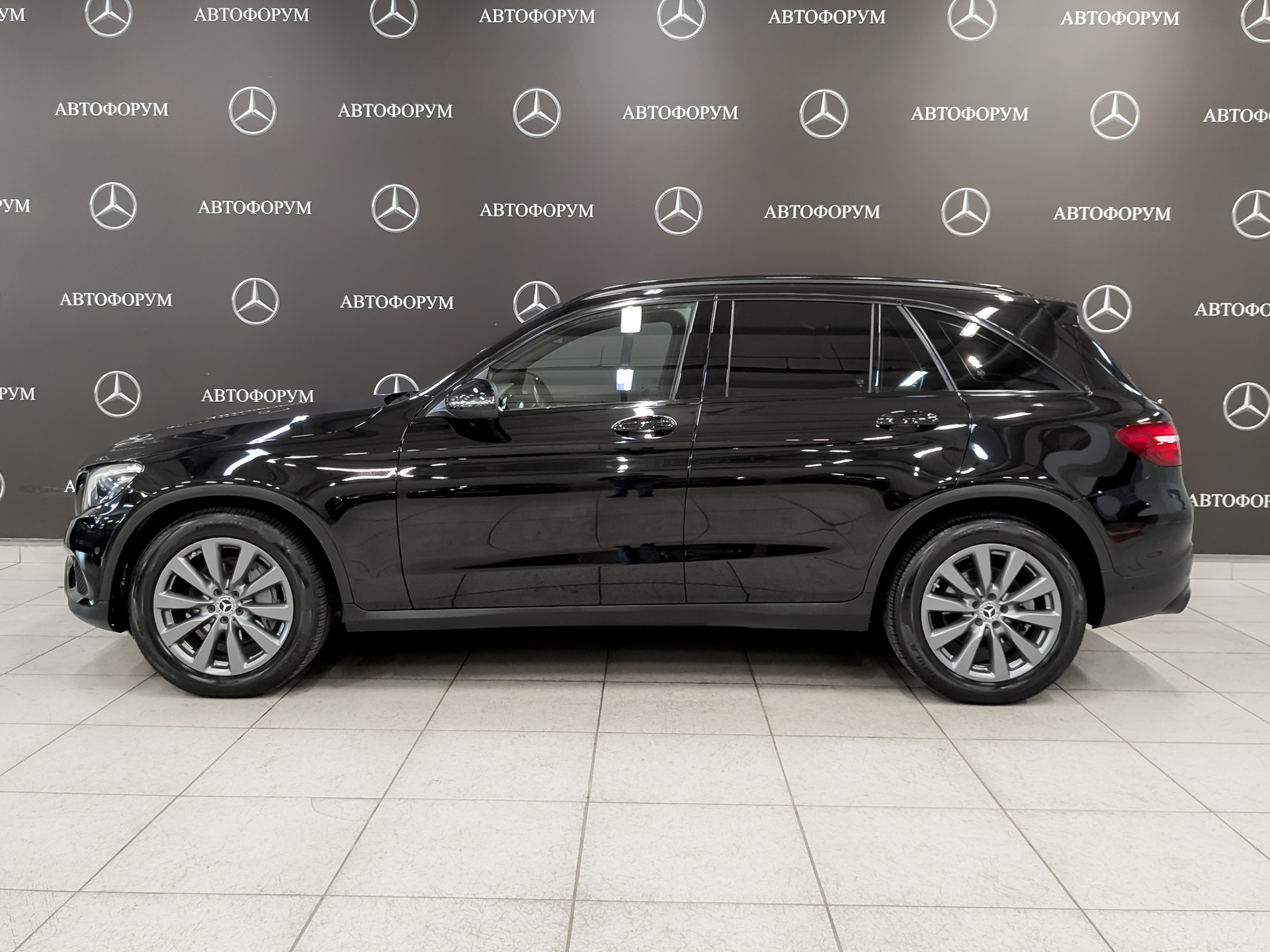 MERCEDES-BENZ GLC 2.00 (211 л.с), автомат, 2017, пробег 128 152 км