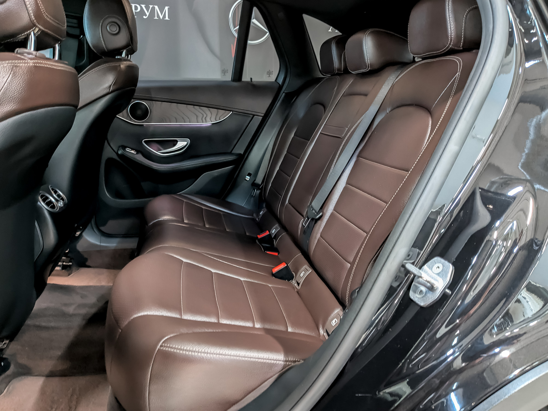 MERCEDES-BENZ GLC 2.00 (211 л.с), автомат, 2017, пробег 128 152 км