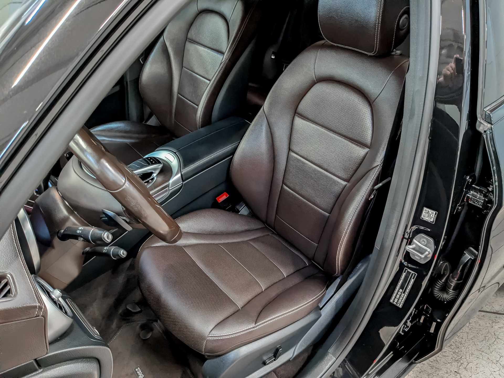 MERCEDES-BENZ GLC 2.00 (211 л.с), автомат, 2017, пробег 128 152 км