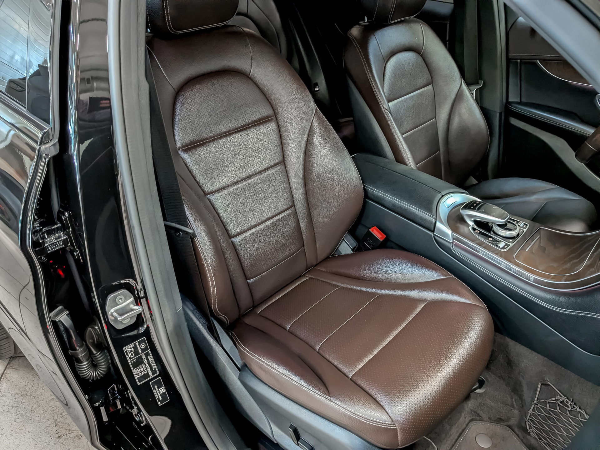 MERCEDES-BENZ GLC 2.00 (211 л.с), автомат, 2017, пробег 128 152 км