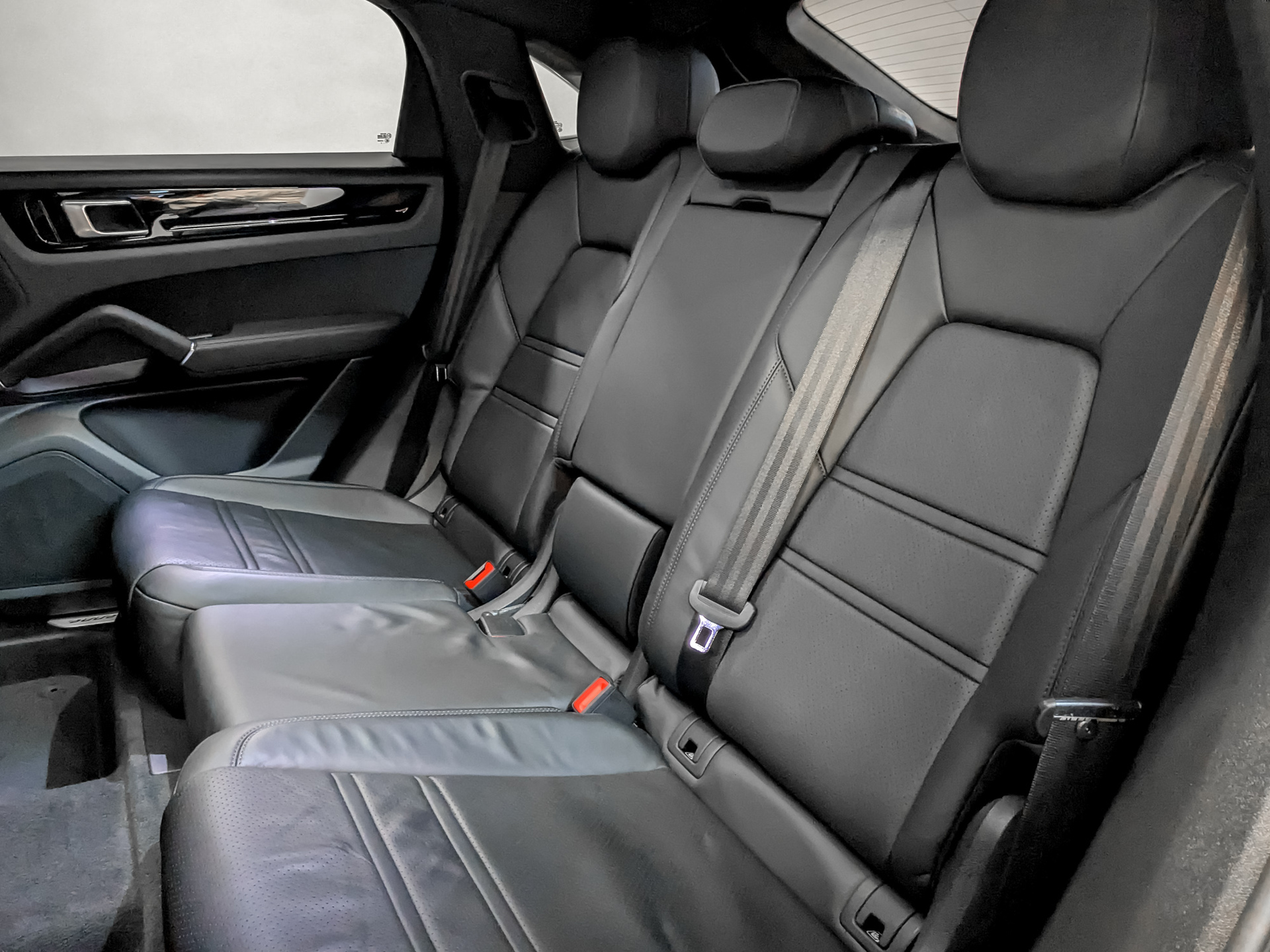 PORSCHE Cayenne Coupe I 3.00 (340 л.с), автомат, 2019, пробег 112 250 км