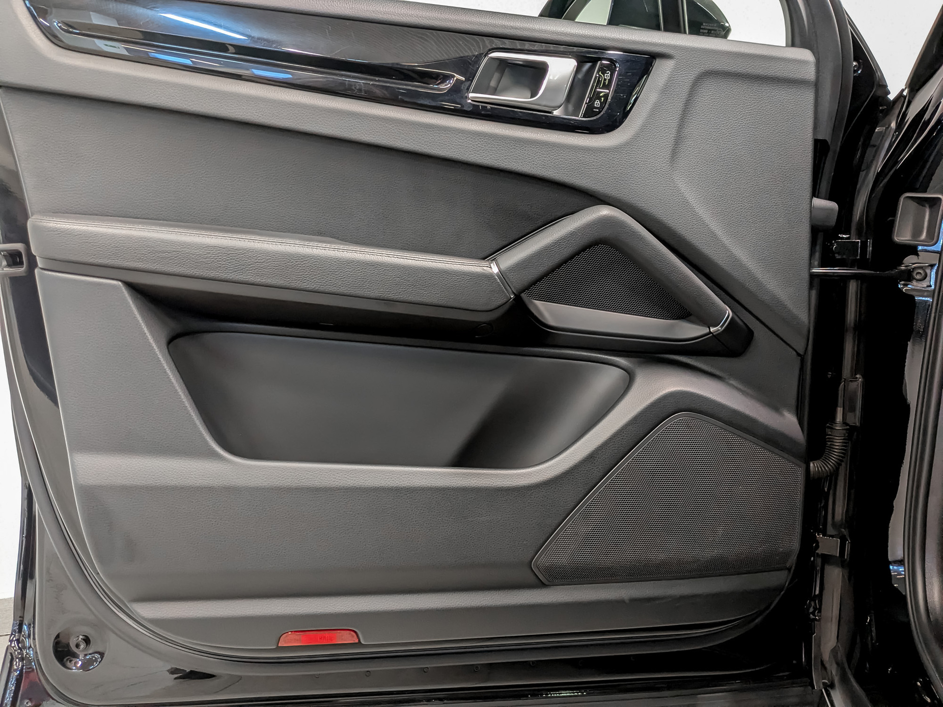 PORSCHE Cayenne Coupe I 3.00 (340 л.с), автомат, 2019, пробег 112 250 км